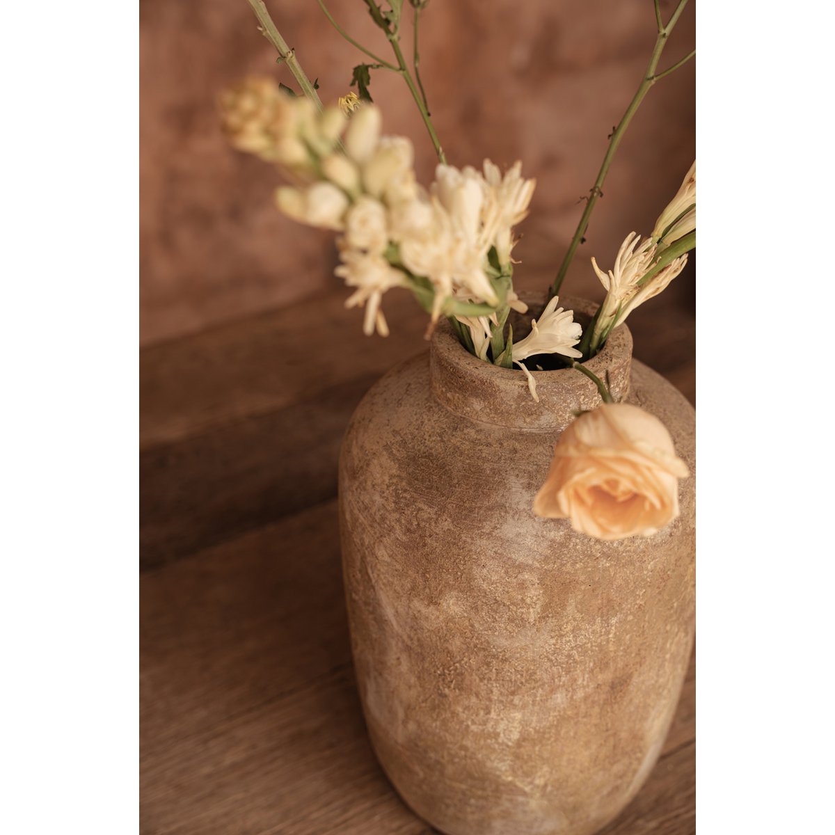 De Clay Echo Vaas - Crème - M Bazar Bizar Living