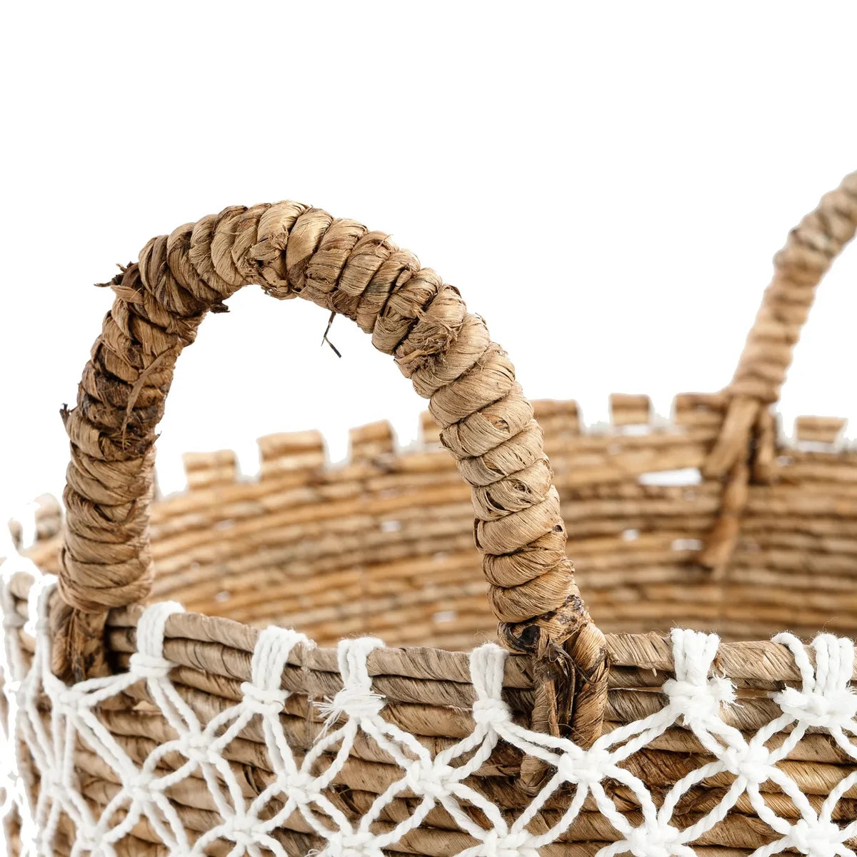 De gekruiste gestikte macrame -mand - l Bazar Bizar Living