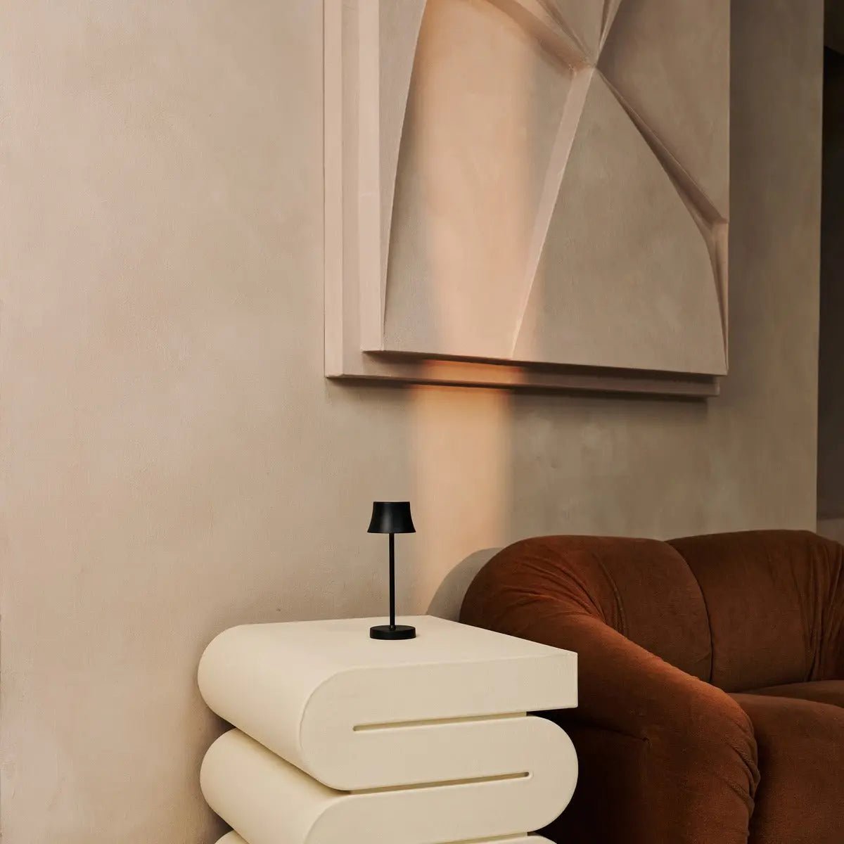 De pijp mini middernacht zwart oplaadbare tafellamp - draadloos opladen, dimbable lamp en 3 lichte kleuren Tavellio - Amsterdam