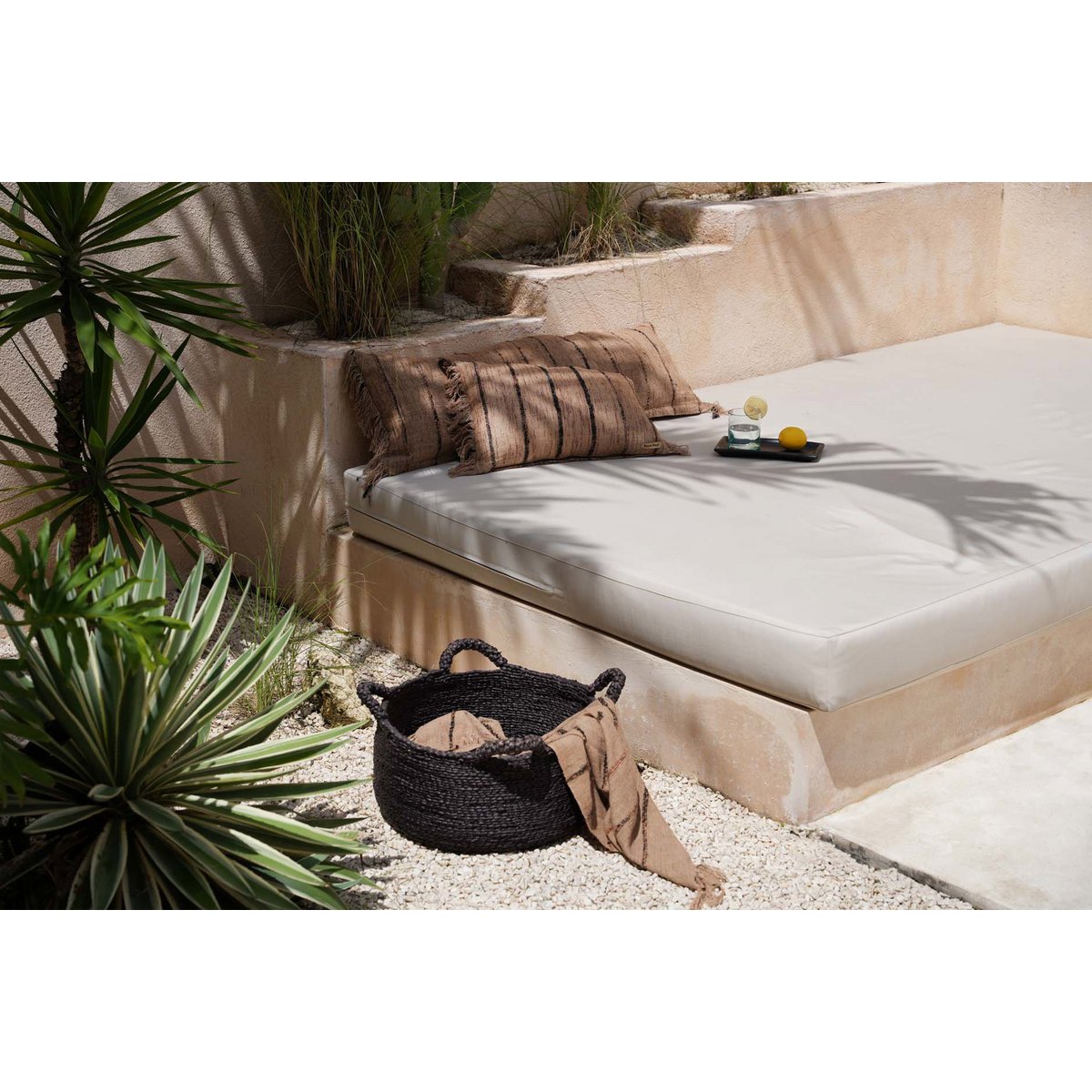 De vier handen sneakers - zwart - s Bazar Bizar Living