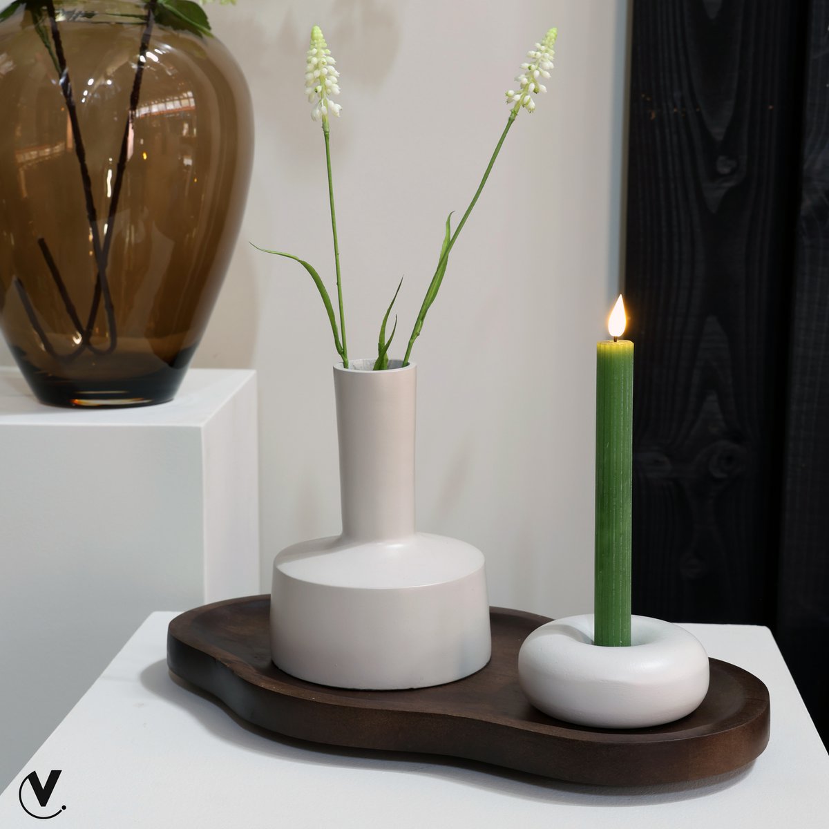 Dienblad - Bauru walnut Vase The World