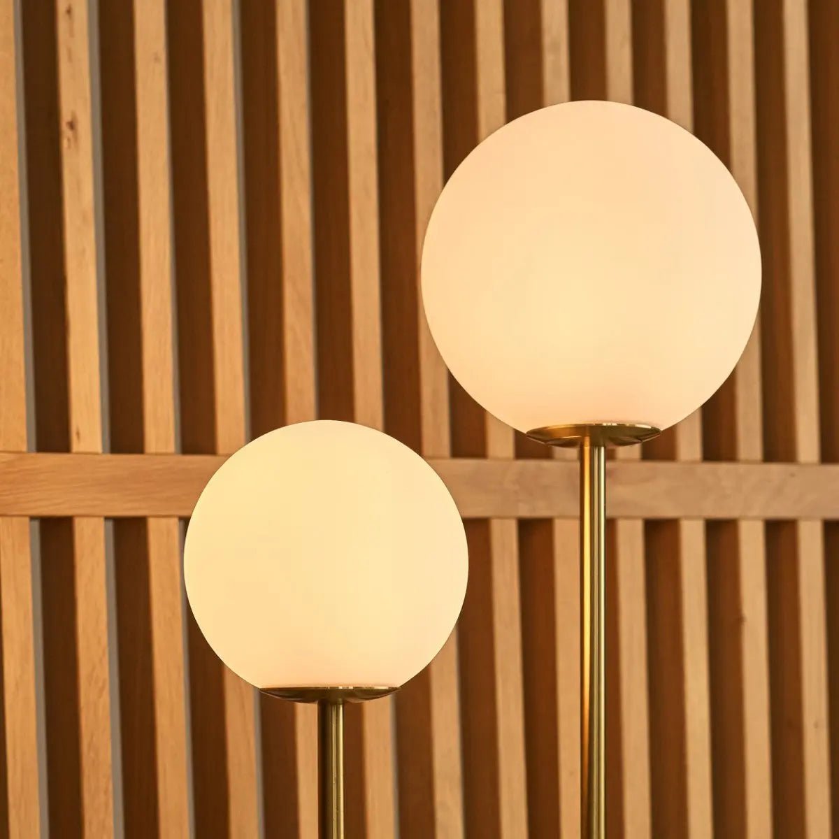 Giorgia Elegant Marble Lamp - Elegante tafellamp met matglazen lampen Tavellio - Amsterdam