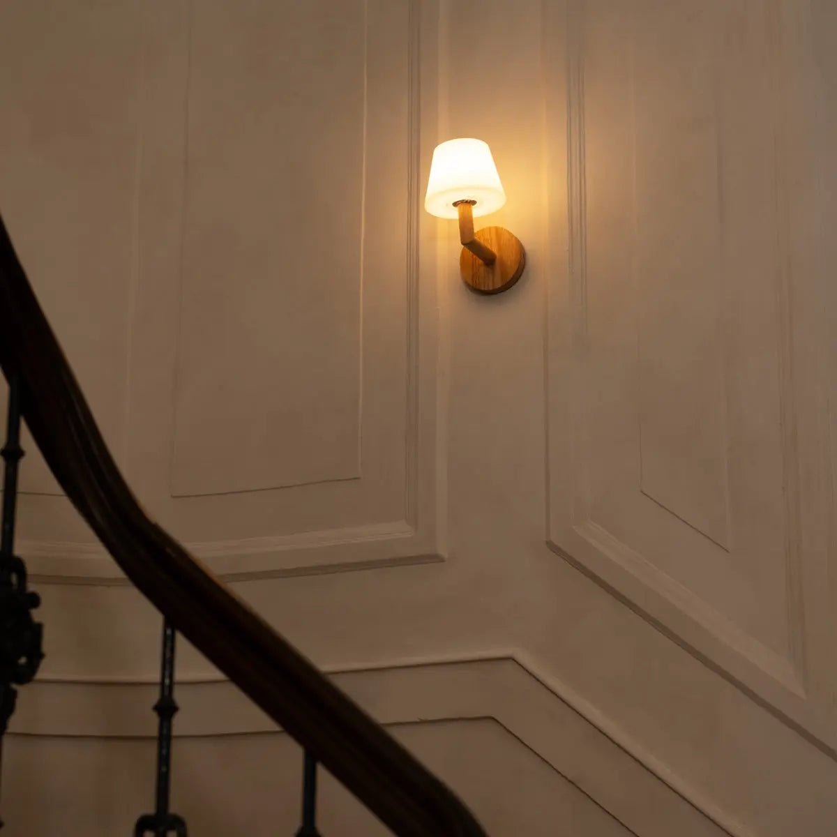 houten oplaadbare wandlamp - draadloze en dimbare verlichting Tavellio - Amsterdam