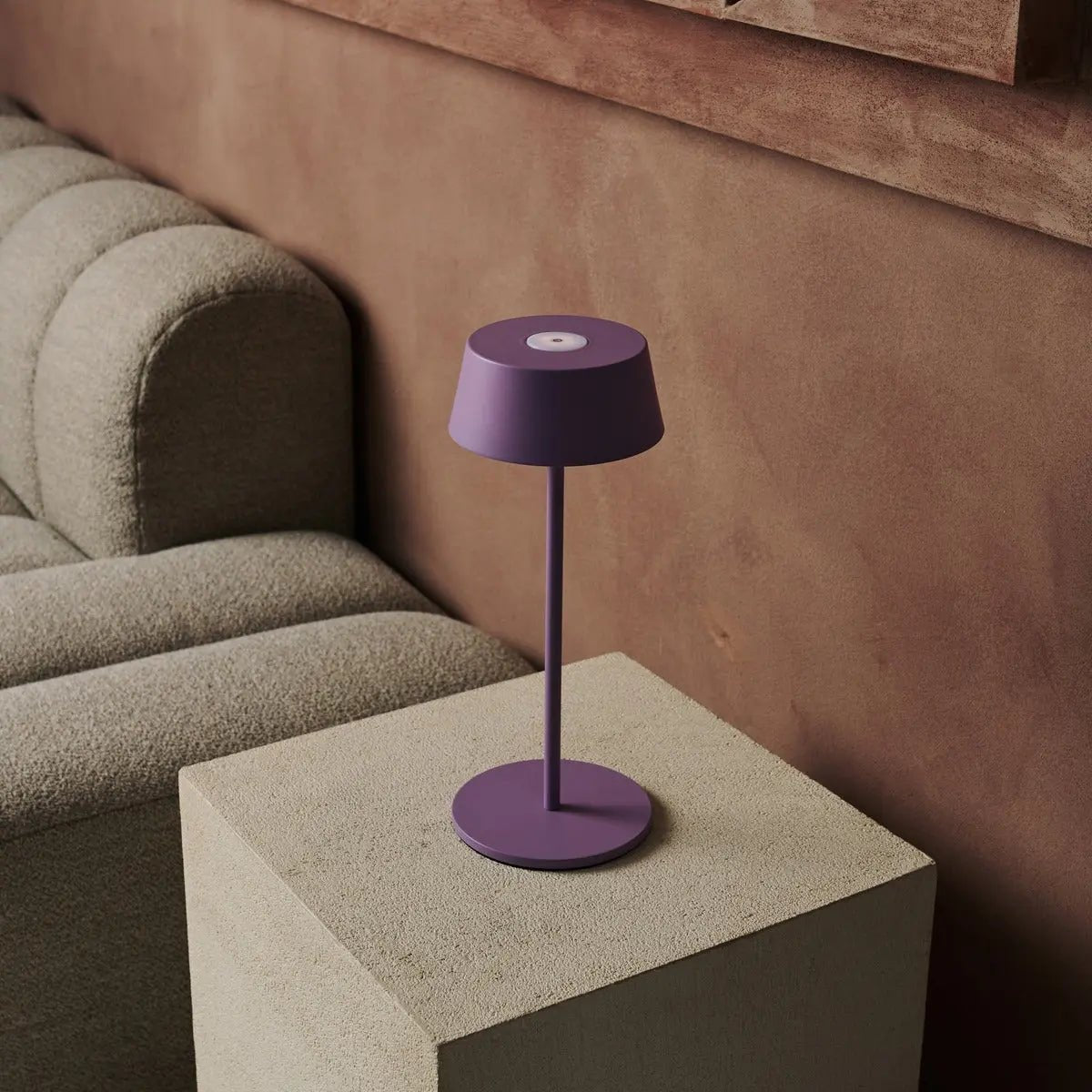 Hugo Violet Lila Oplaadbare Tafellamp | Stijlvolle, dimbare lamp en draadloos Tavellio - Amsterdam