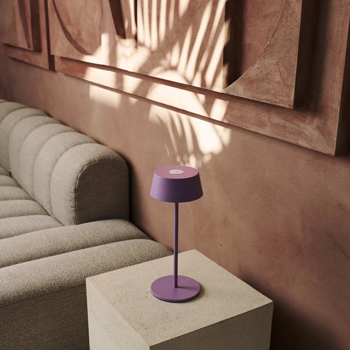 Hugo Violet Lila Oplaadbare Tafellamp | Stijlvolle, dimbare lamp en draadloos Tavellio - Amsterdam