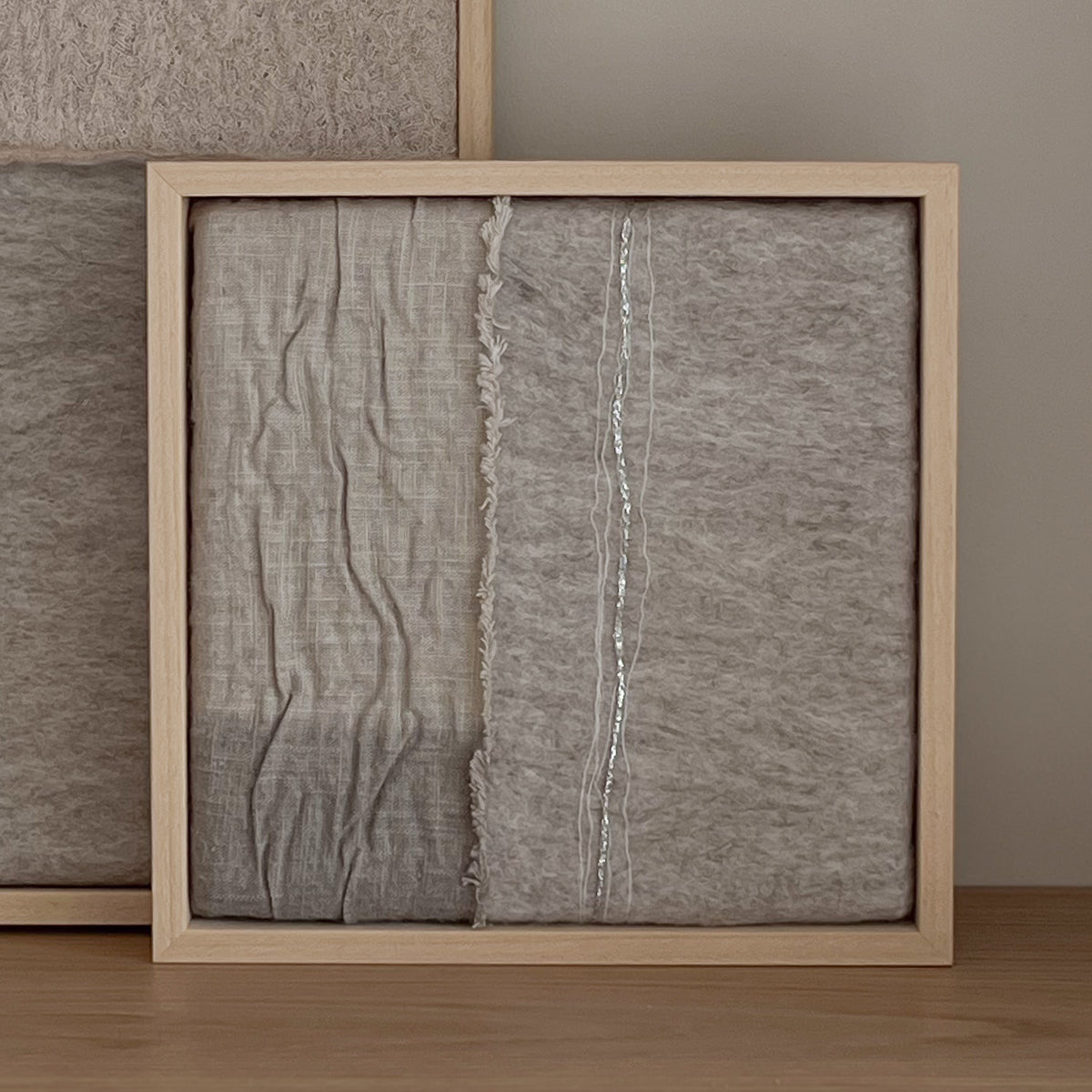 Imperfectus XIII - vilten wandkunst I Vilt & Vlow | 23 × 23 cm Noii HOME