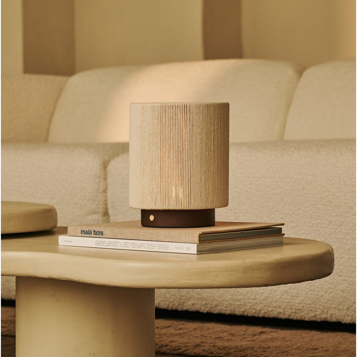 Ivo Donkerbruine Houten Oplaadbare Lamp | Modern, veelzijdig en 3 lichtmodi Tavellio - Amsterdam