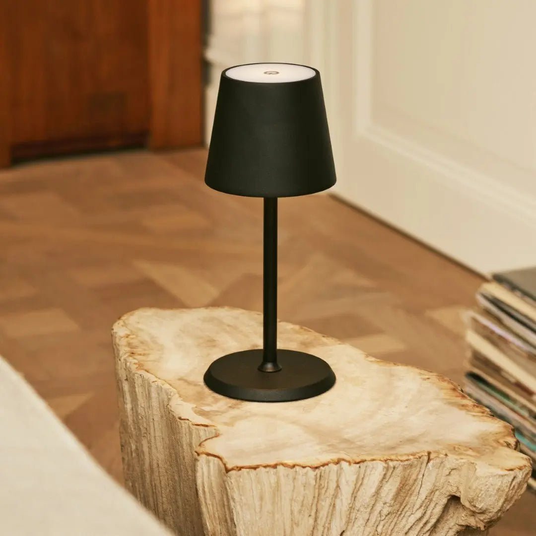 James Black oplaadbare ijzeren tafellamp – draadloos, dimbaar en elegant Tavellio - Amsterdam