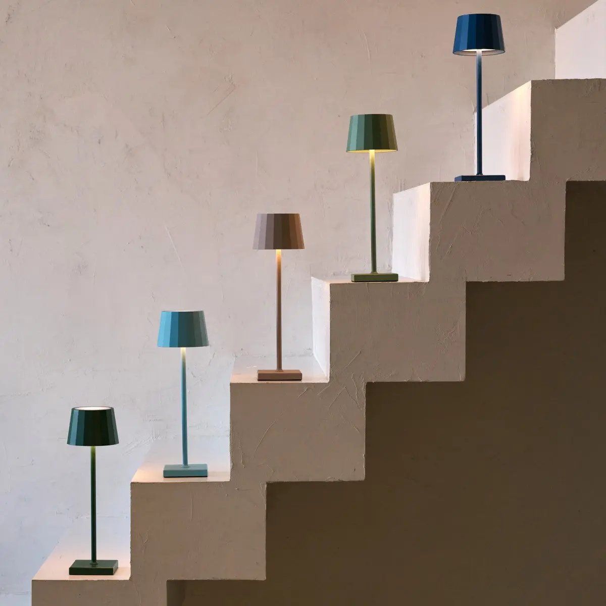 Jasper Mocha Brown - Draadloze lamp met batterij L metaal, dimable en 3 lichtstadia Tavellio - Amsterdam