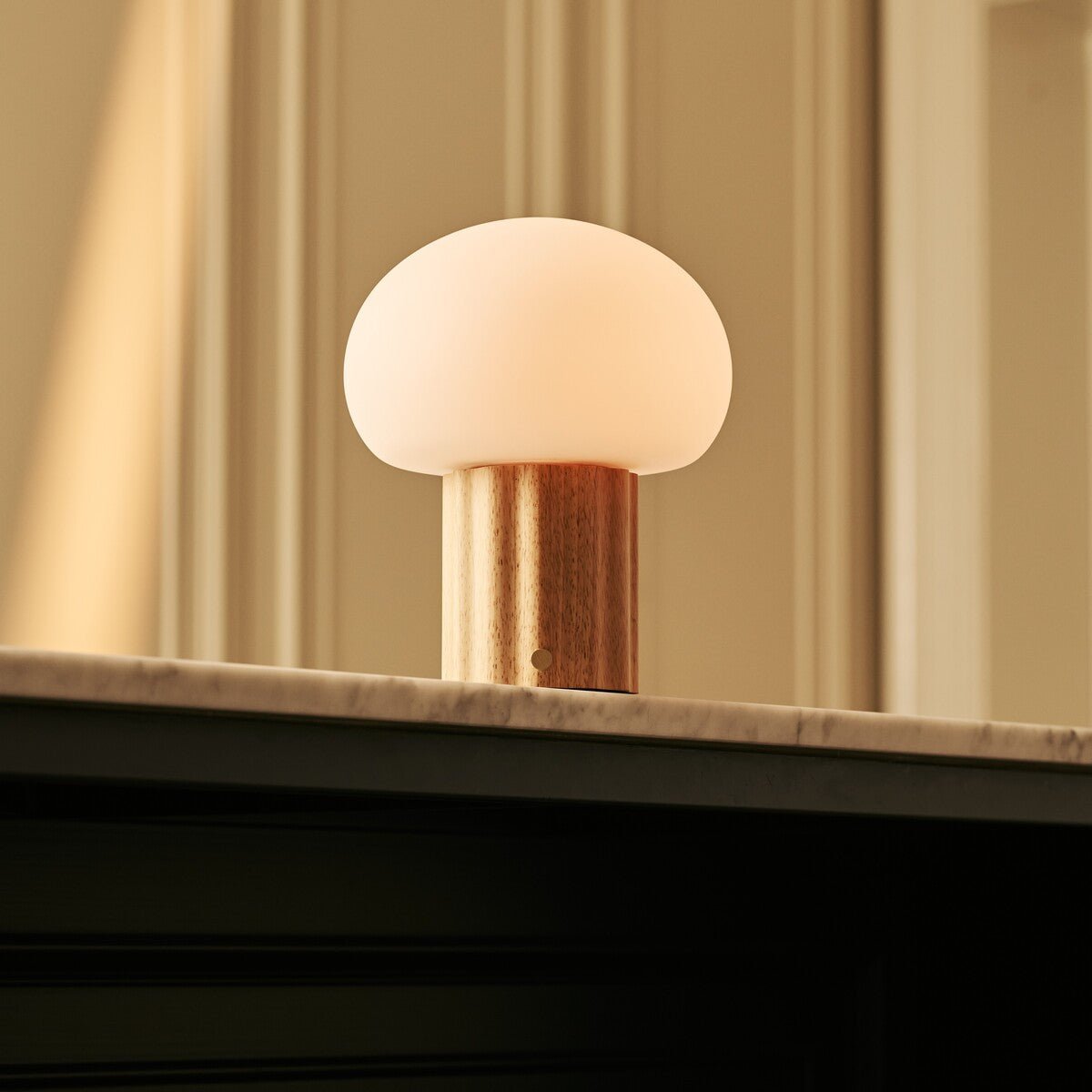 jord lichtbruine oplaadbare tafellamp, tavellio amsterdam Tavellio - Amsterdam