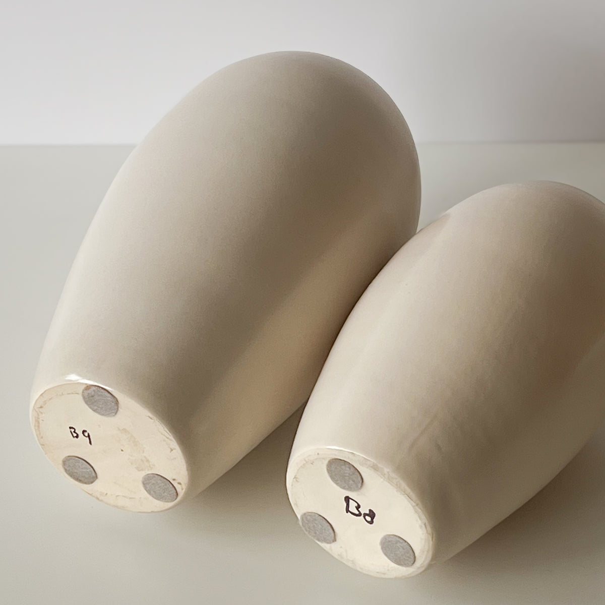 keramische vazen crème – set van 2 – pre-loved Noii HOME