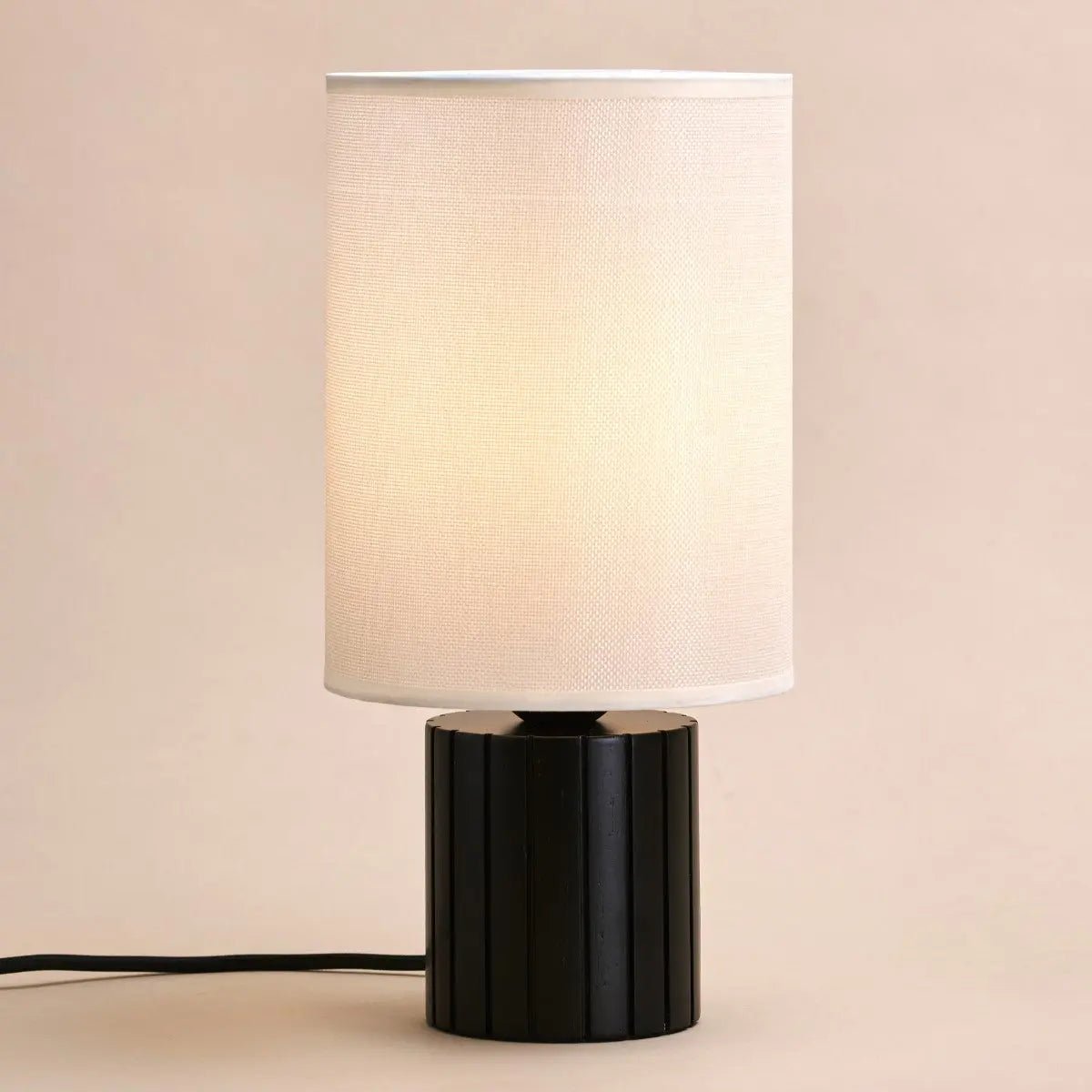 Kiko Zwarte Tafellamp – Gezellige Zwart & Beige Bureaulamp met E27 Fitting Tavellio - Amsterdam