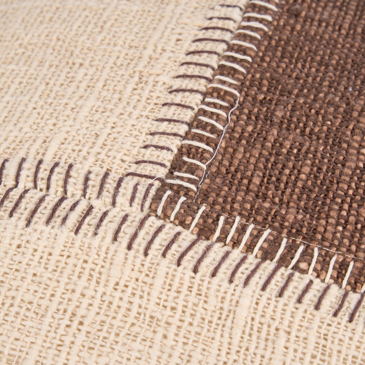 Kussenhoes met cacao-patchwork - natuurlijk bruin Bazar Bizar Living