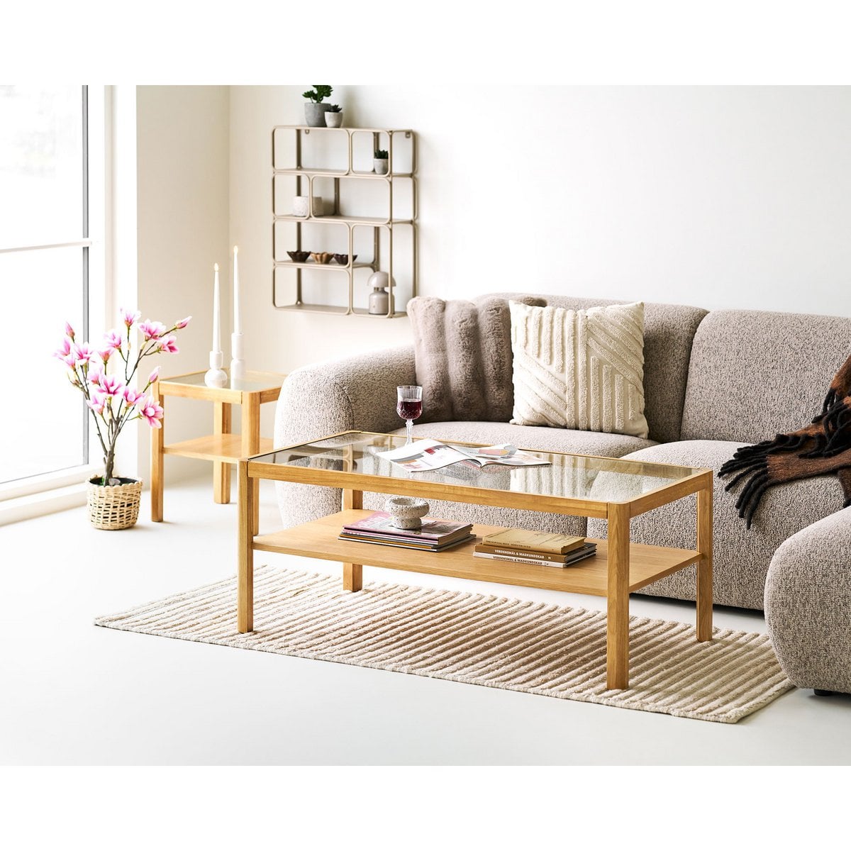 Lanciano Wandplank, metaal, beige, 48x18x64 cm House Nordic ApS