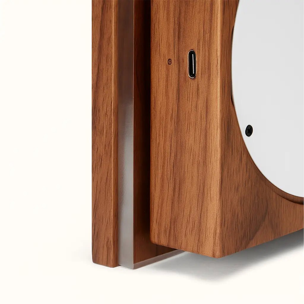 Lane Walnut draadloos wandlicht - oplaadbaar, dimbare, duurzame en 3 lichte modi Tavellio - Amsterdam