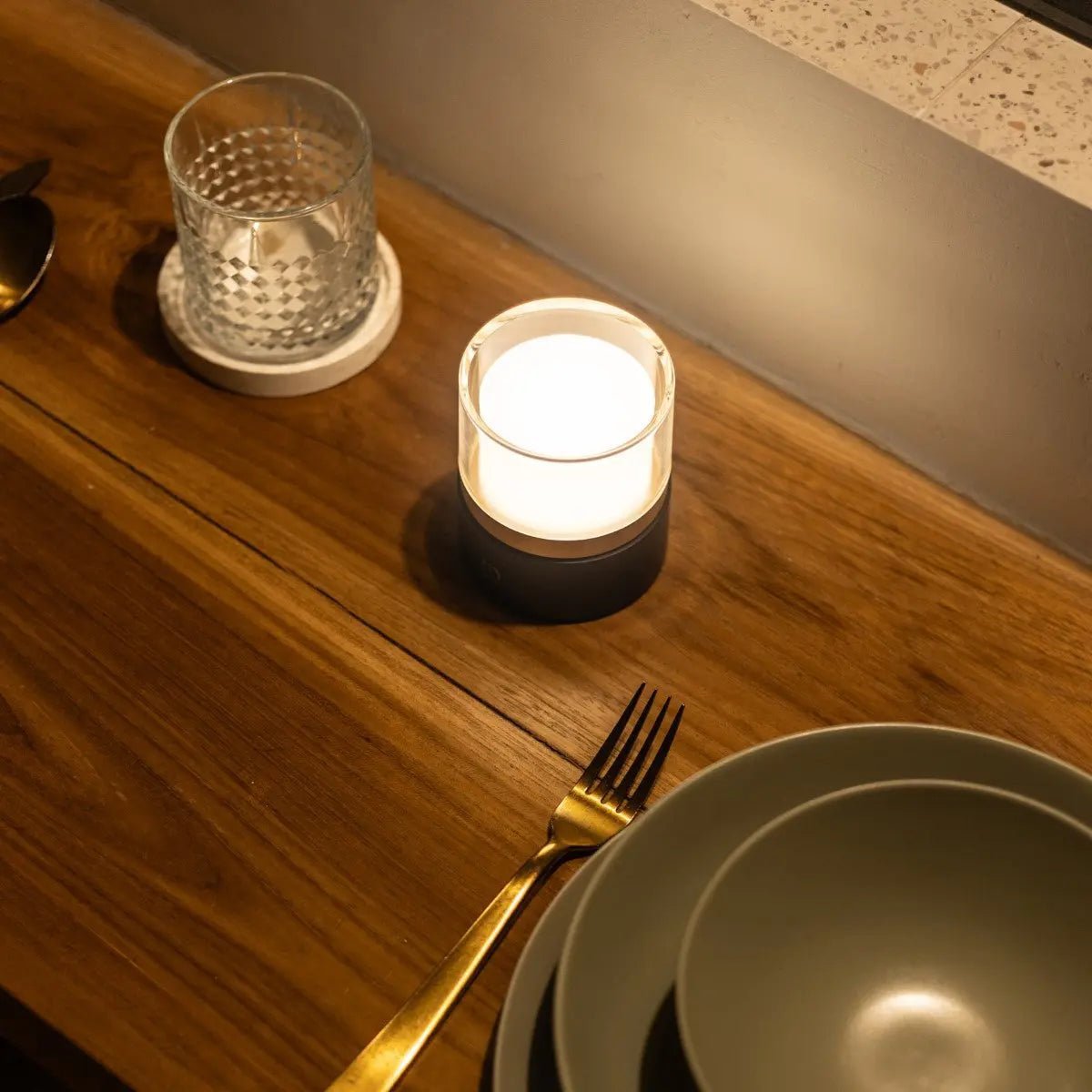 leo donkerbruine draadloze oplaadbare lamp, tavellio amsterdam Tavellio - Amsterdam
