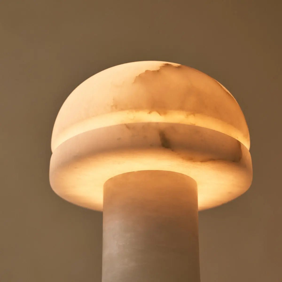 Leonardo stijlvolle albasten lamp – elegante verlichting voor uw huis Tavellio - Amsterdam