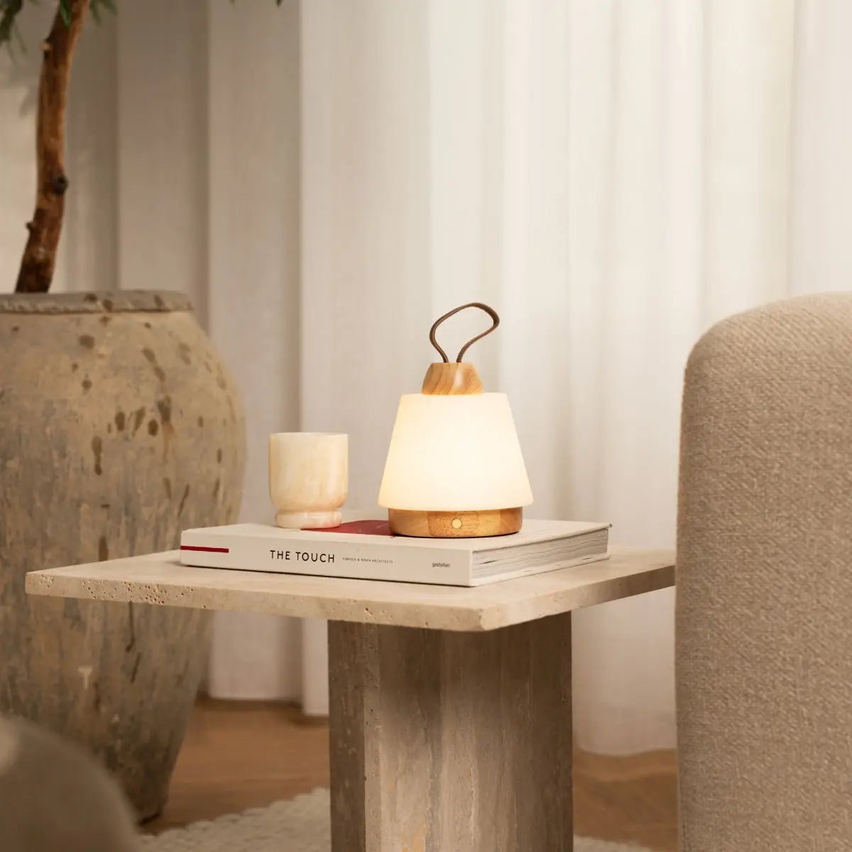 Liv lichtbruine oplaadbare lamp – lederen band, dimbaar, draadloos Tavellio - Amsterdam