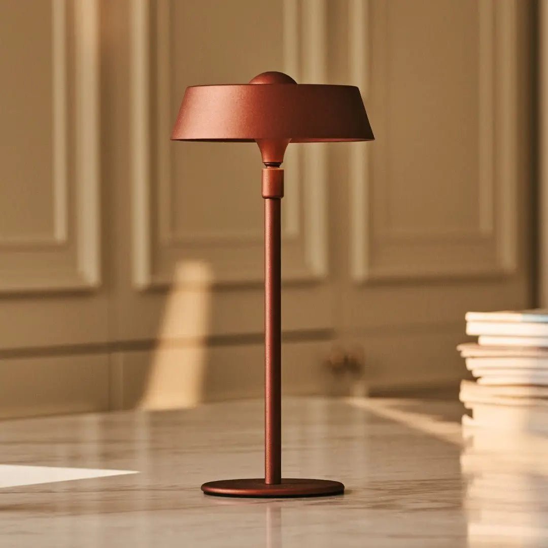 Luca Bronze - USB -oplaadbare lamp L Minimalistisch, speels en dimpelbaar Tavellio - Amsterdam