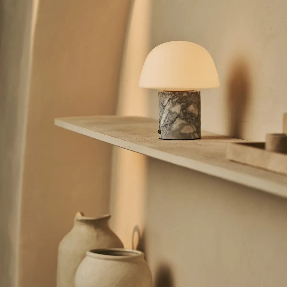 Maes White / Bianco Statuarietto - Elegante marmeren oplaadbare tafellamp, tot 100 uur verlichting, stijlvol en functioneel Tavellio - Amsterdam