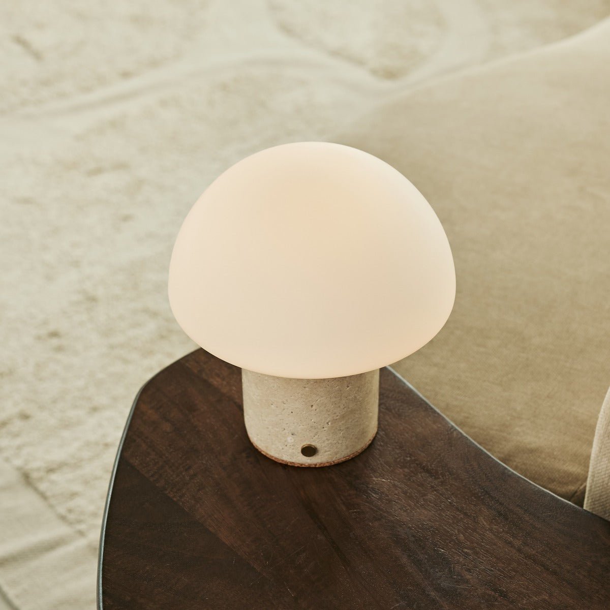 Maris Beige / Travertino Classico - Classic Travertine Oplaadbare tafellamp met 3 lichte kleuren en dimfunctie Tavellio - Amsterdam