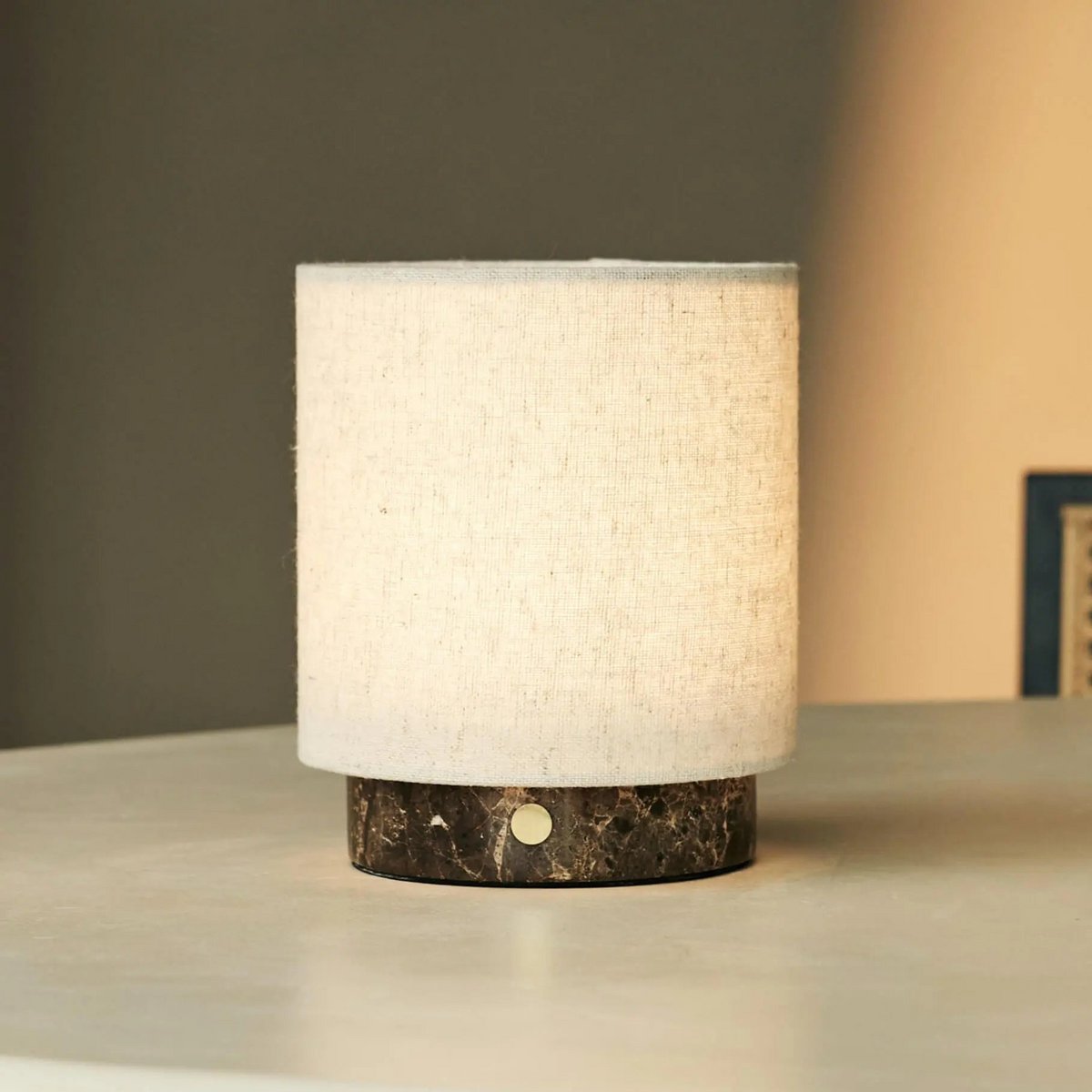 Mauve Beige & Brown / Emperador Dark - Marble oplaadbare taflamp - 3 lichte modi, draadloos en met linnen verwisselbare lampenkap Tavellio - Amsterdam