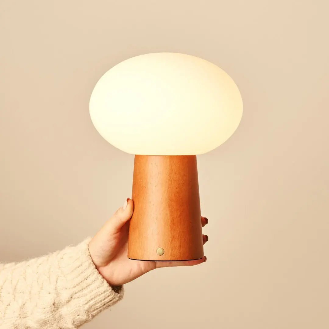 Max kastanje houten draadloze en oplaadbare lamp-milieuvriendelijk ontwerp Tavellio - Amsterdam