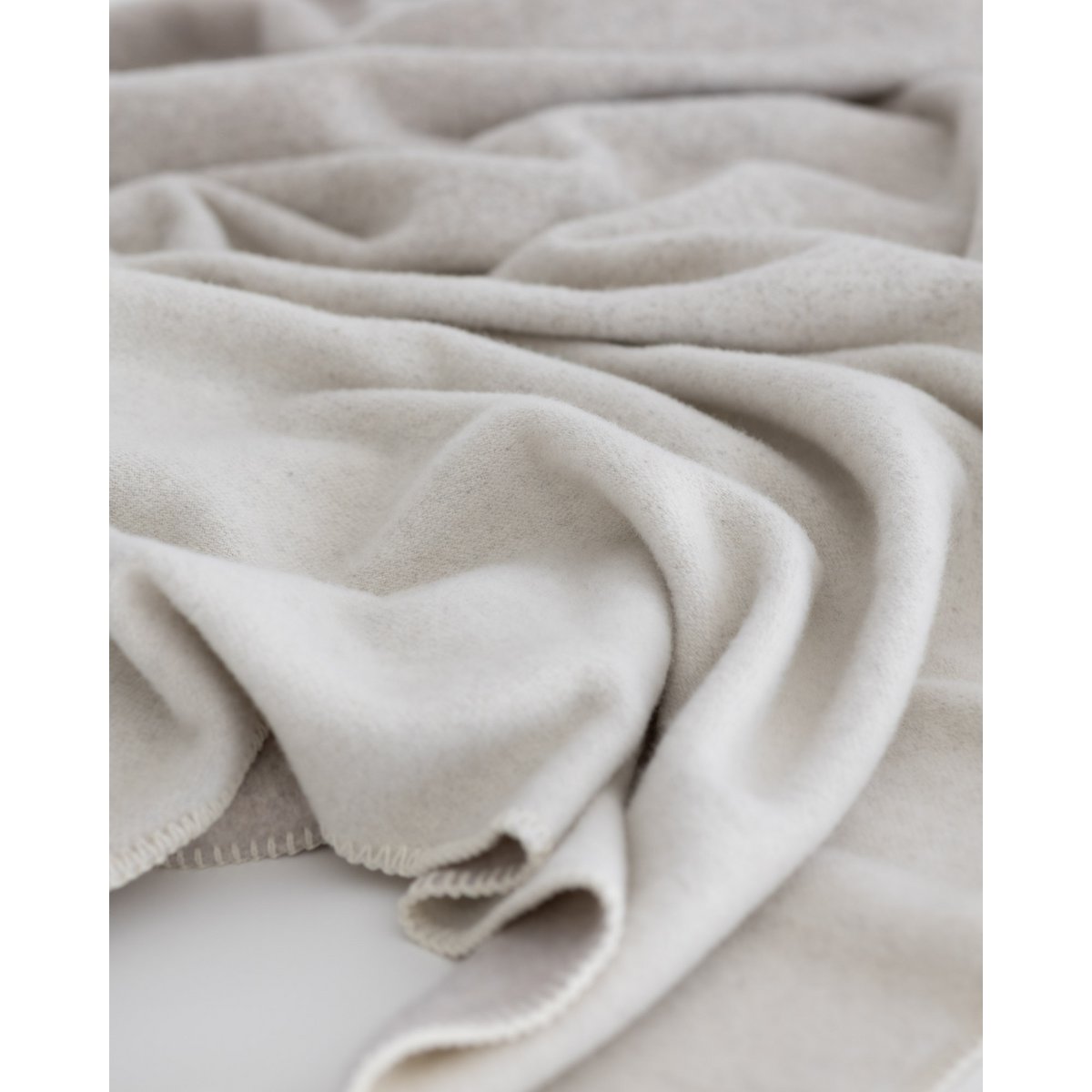 Merino/Cashmere beddeken ivoor duin MoST Blankets
