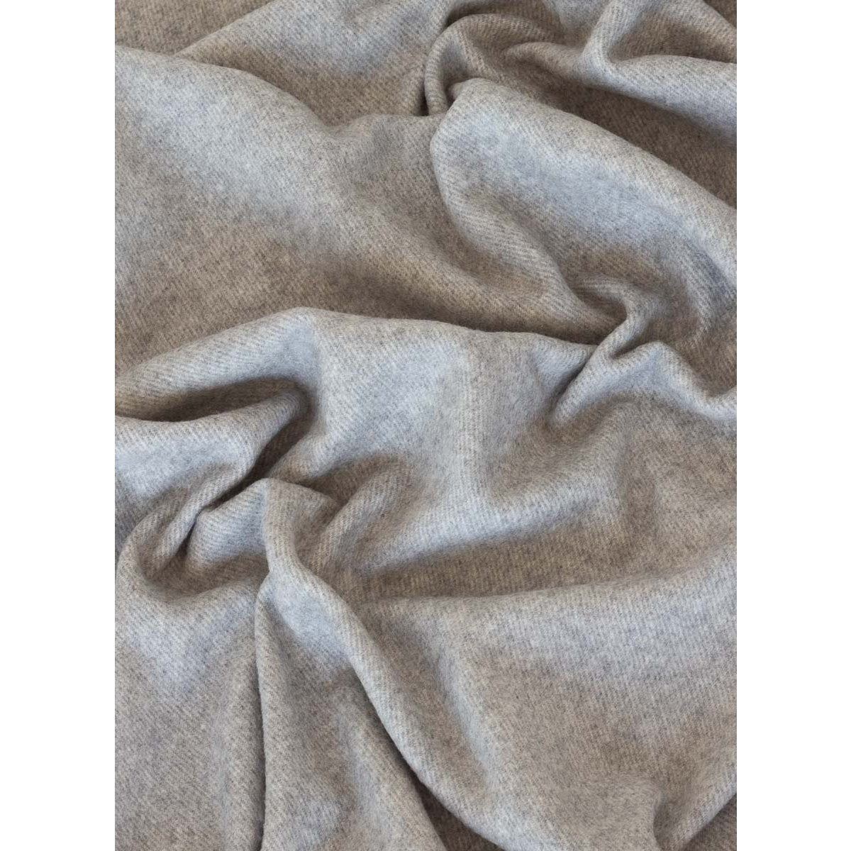 Merino/Cashmere Throwd Deken Tibet Gray MoST Blankets