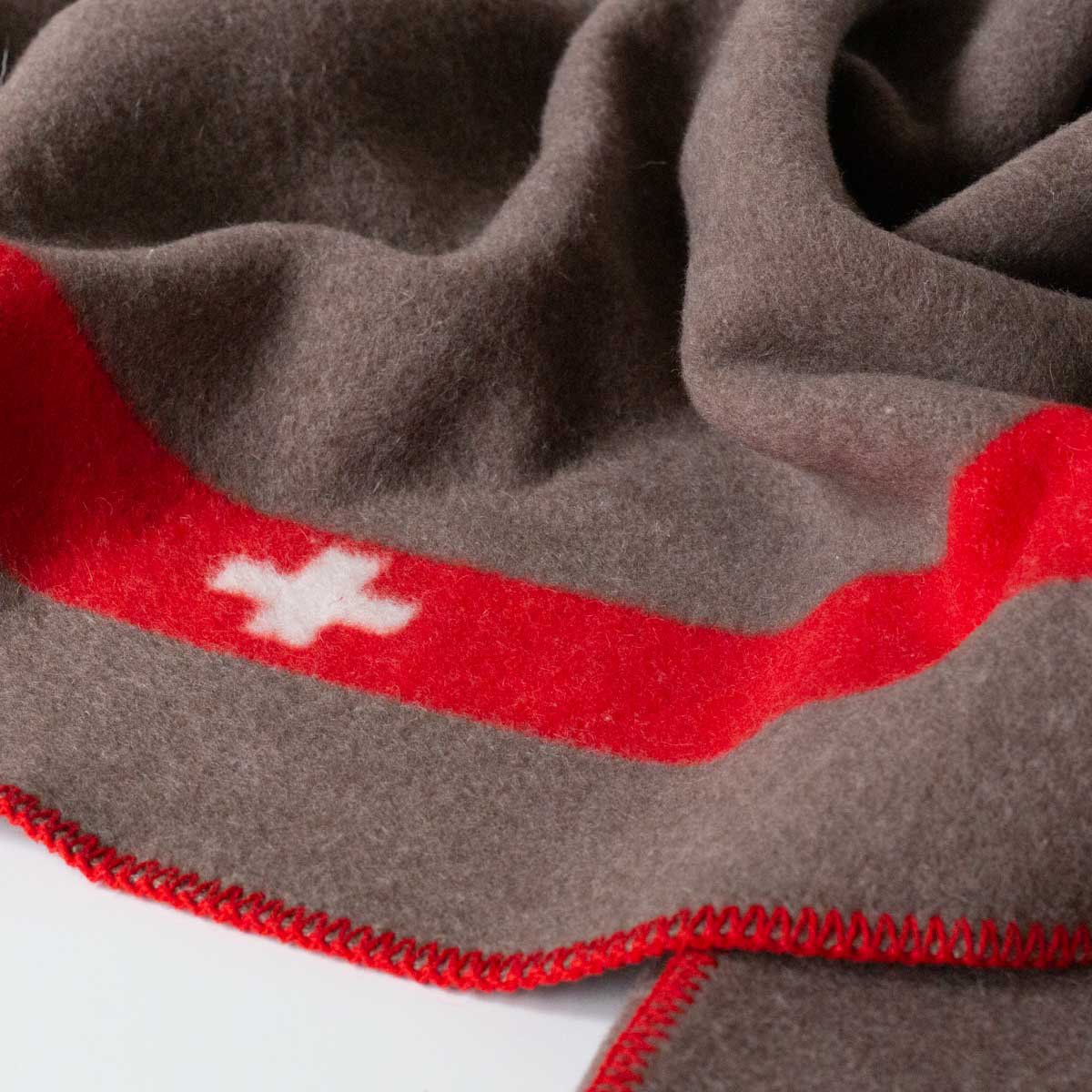 Merinodeken SWISS ARMY - bruin MoST Blankets