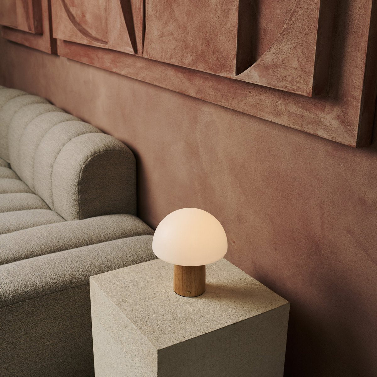 Mia lichtbruin stijlvolle houten tafellamp met dimmer - hout, functioneel en subtiel Tavellio - Amsterdam