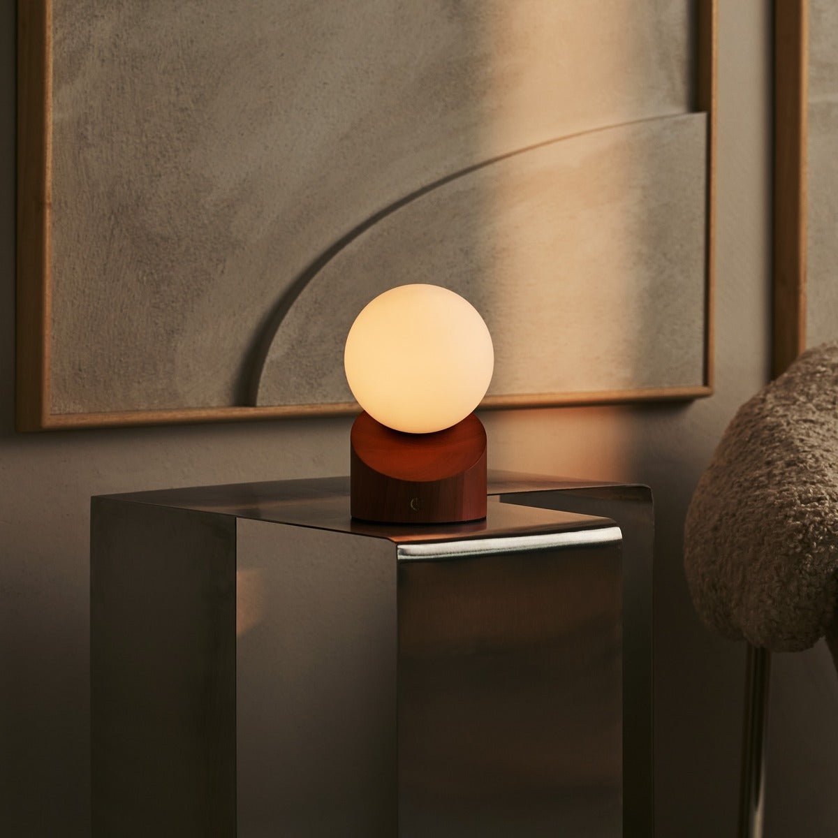 Morris Chestnut Brown Stijlvol oplaadbare lamp-draadloos, dimbaar, milieuvriendelijk ontwerp Tavellio - Amsterdam
