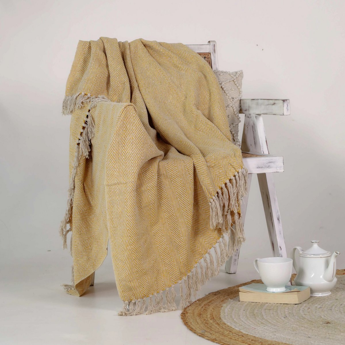 Mustard Yellow Plaid / Sofa Throw – Cozy Design with Fringes – 125×150 cm – Urbane Hide Urbane Hide