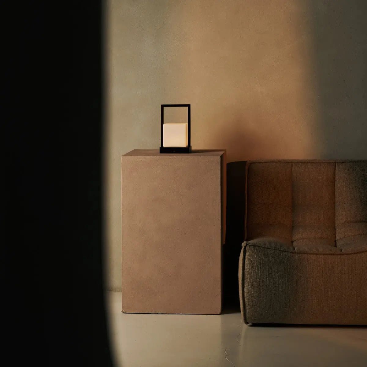 Noah Donkerbruin Oplaadbare Tafellamp | Oplaadbaar, dimbaar en draadloos Tavellio - Amsterdam