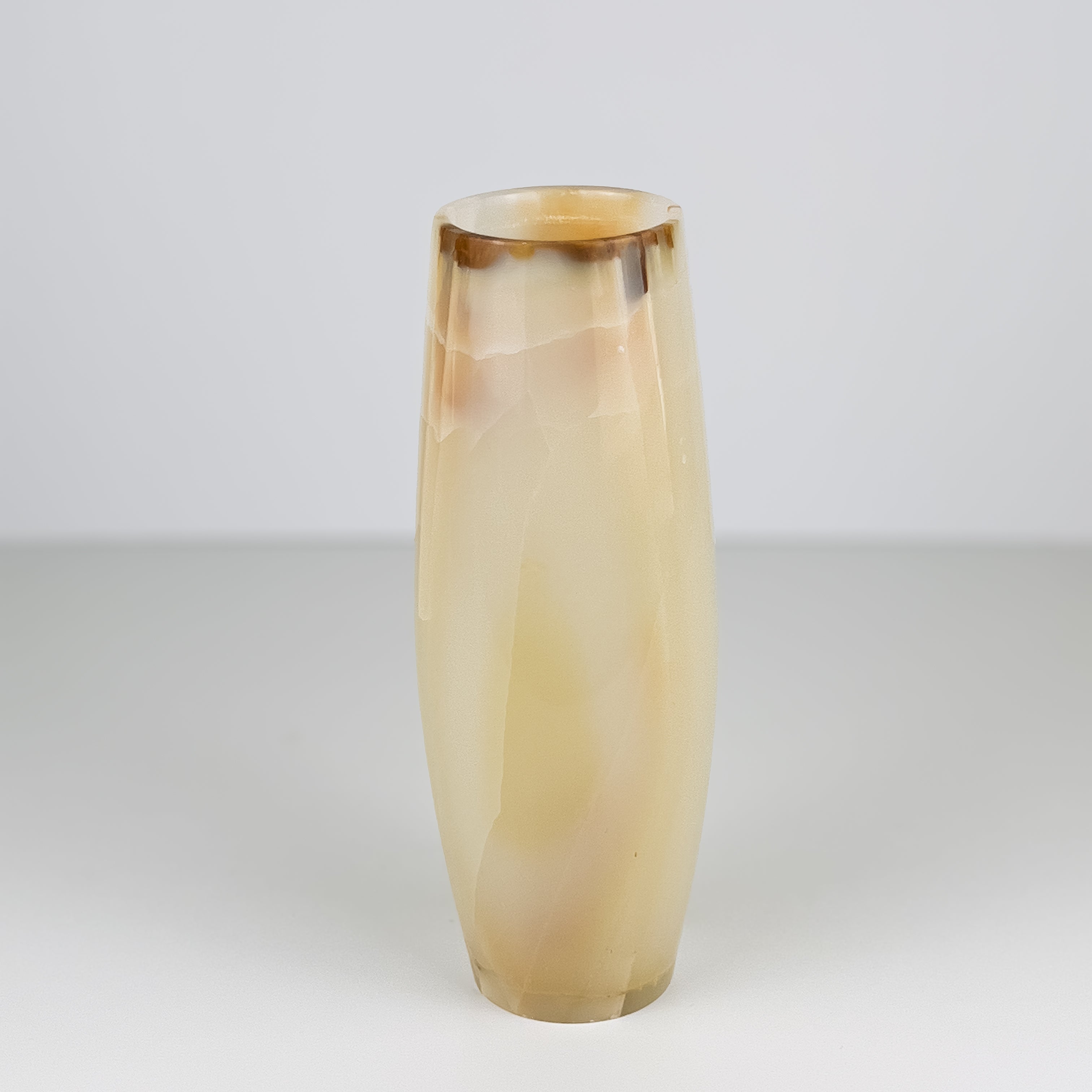 onyx vaas – handgemaakt natuursteen – crème tinten Noii HOME