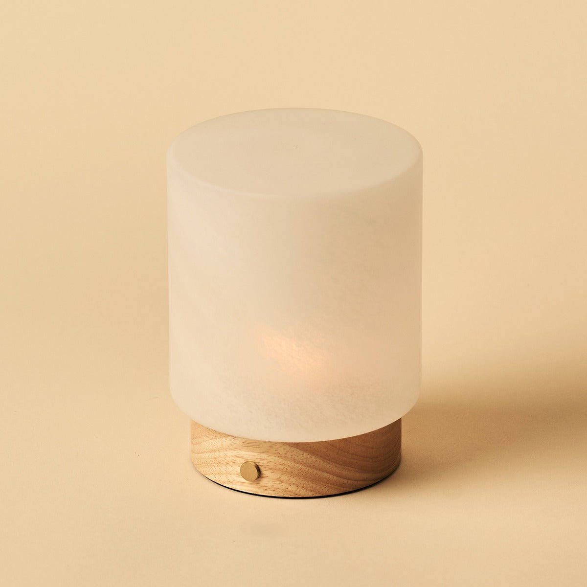 Pien lichtbruine houten tafellamp - oplaadbaar, dimbaar en tot 100 uur batterij Tavellio - Amsterdam