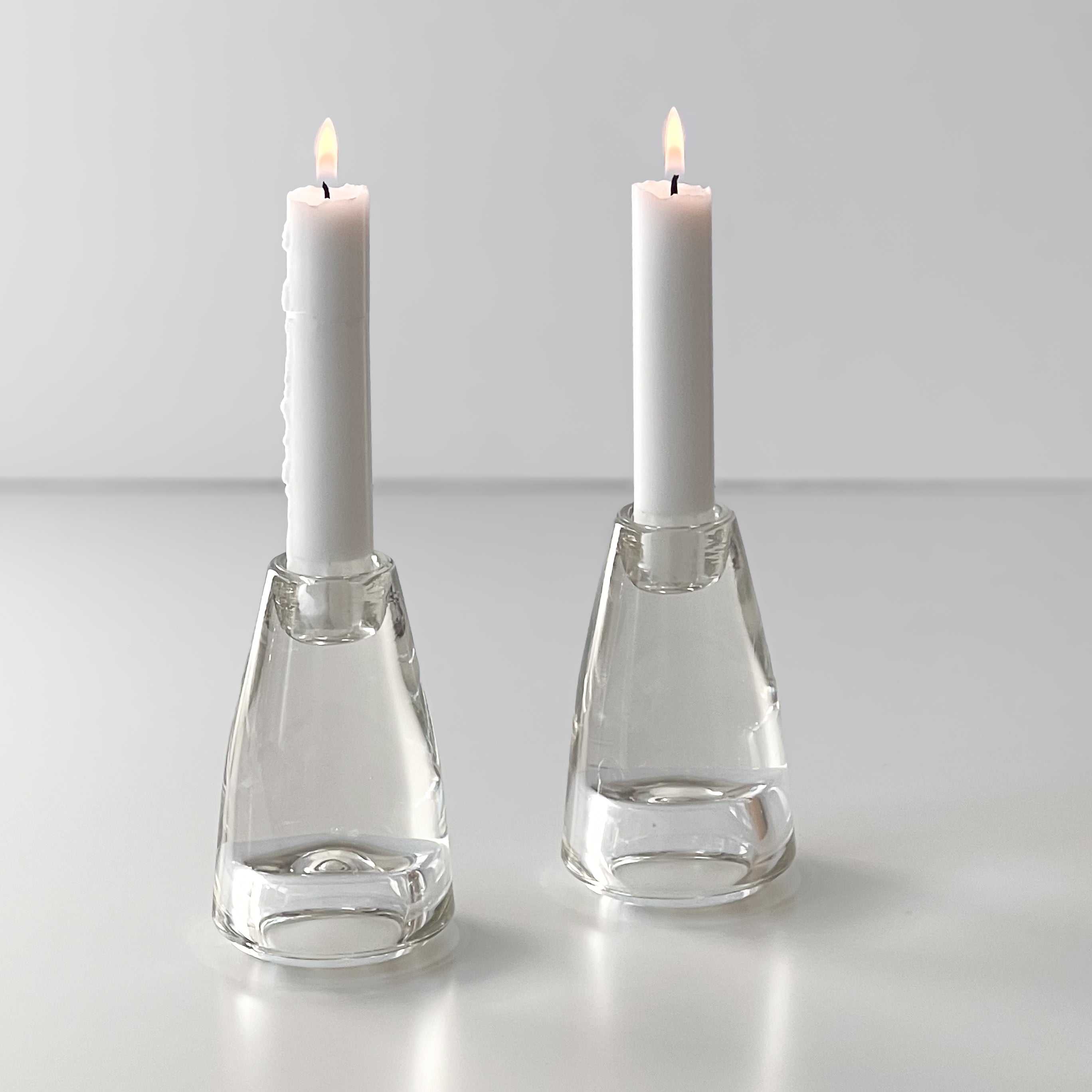 pre-loved glazen kandelaars – set van 2 – massief glas Noii HOME