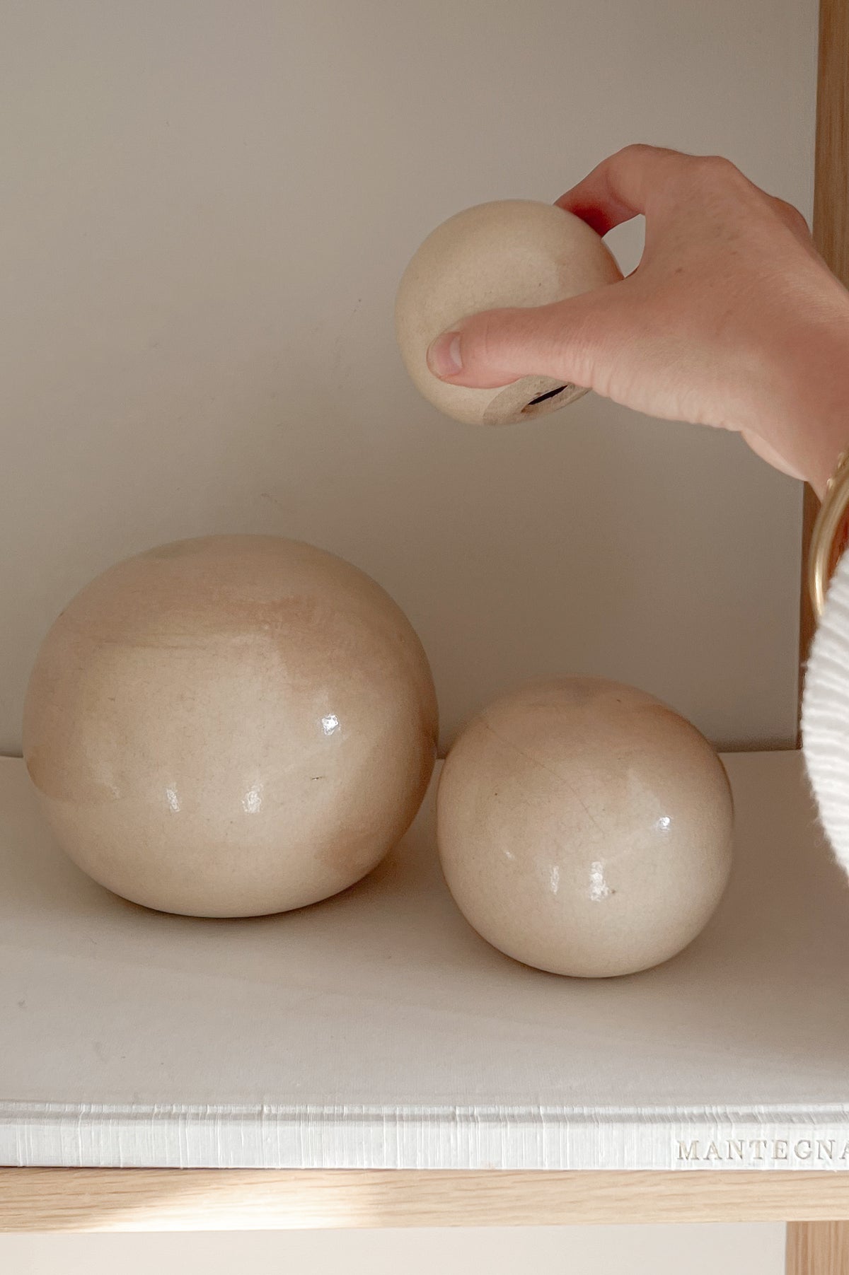 Pre-loved keramische bollen – set van 3 – beige craquelé glazuur Noii HOME