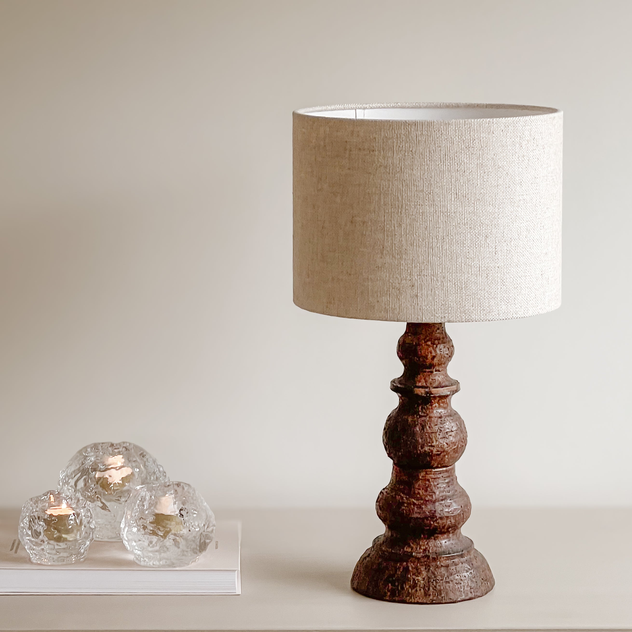 pre-loved tafellamp voet robuust Noii HOME