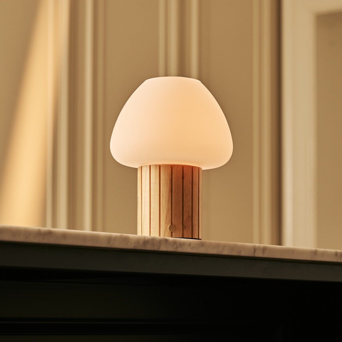 romée lichtbruine oplaadbare tafellamp, tavellio amsterdam Tavellio - Amsterdam