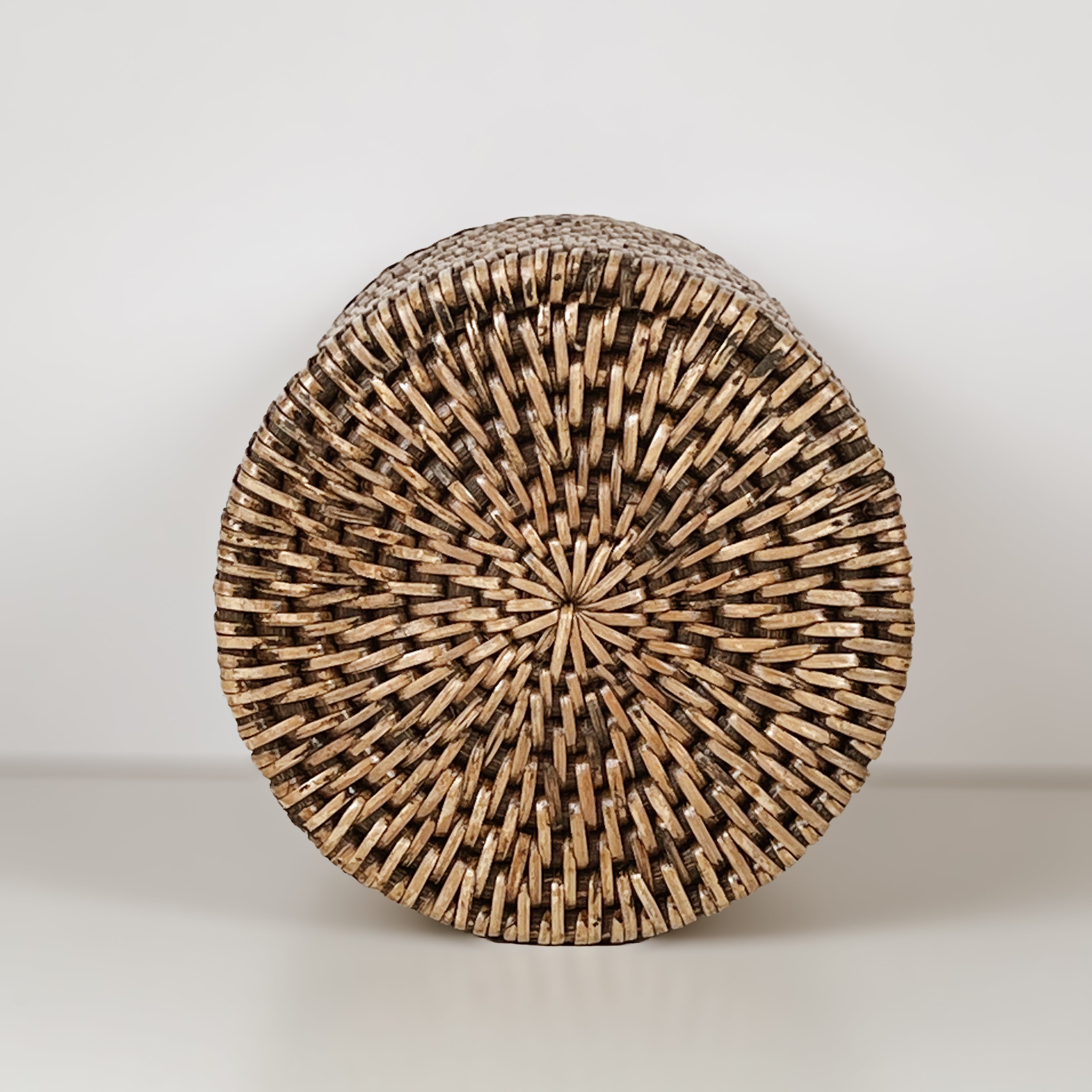 rotan vaas - flessenhouder – pre-loved Noii HOME