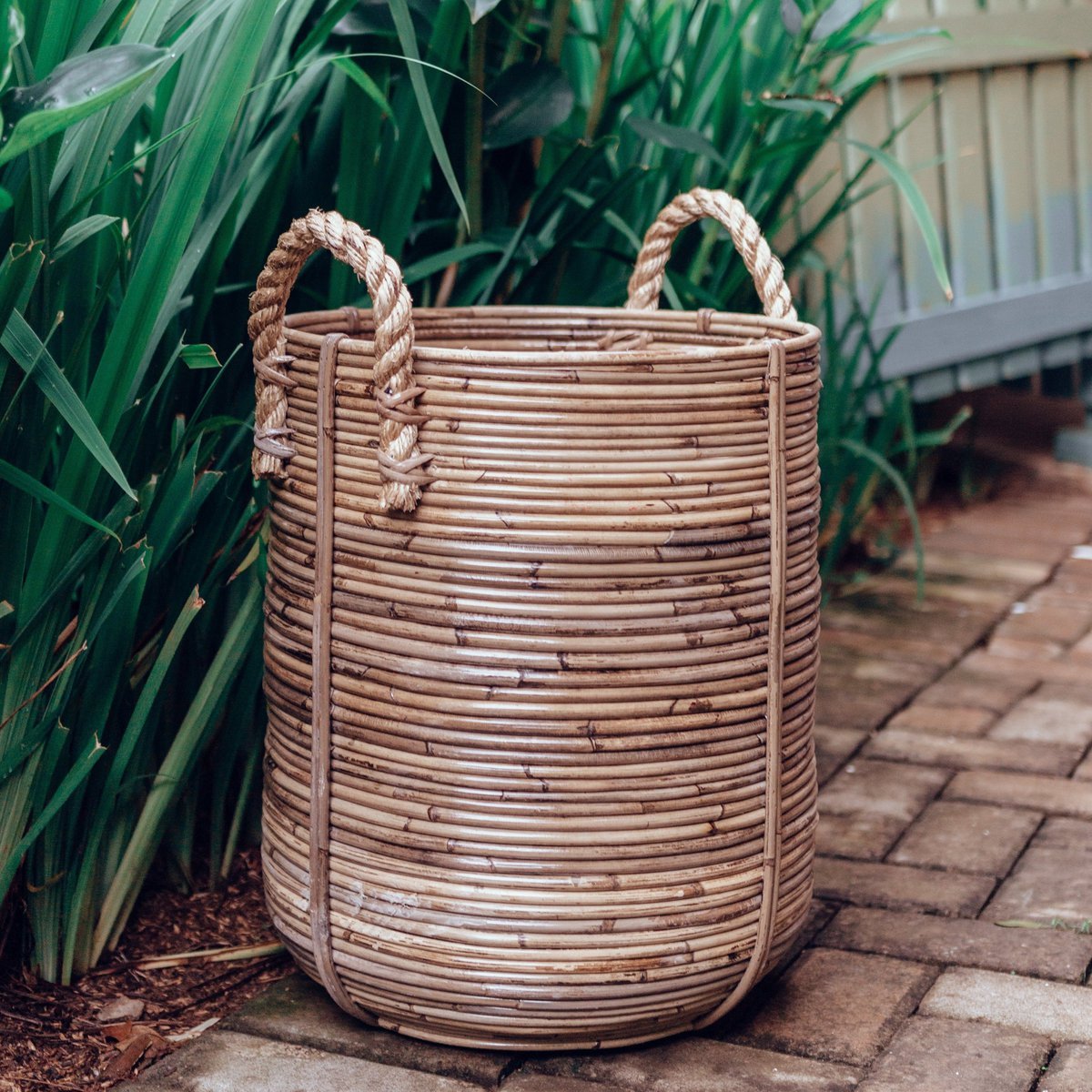 Rotan wasmand rond – rotan plantenmand – grote Boho mand – decoratieve mand handgemaakt van rotan (2 maten Ø 35/40 cm) OTERE Soeji
