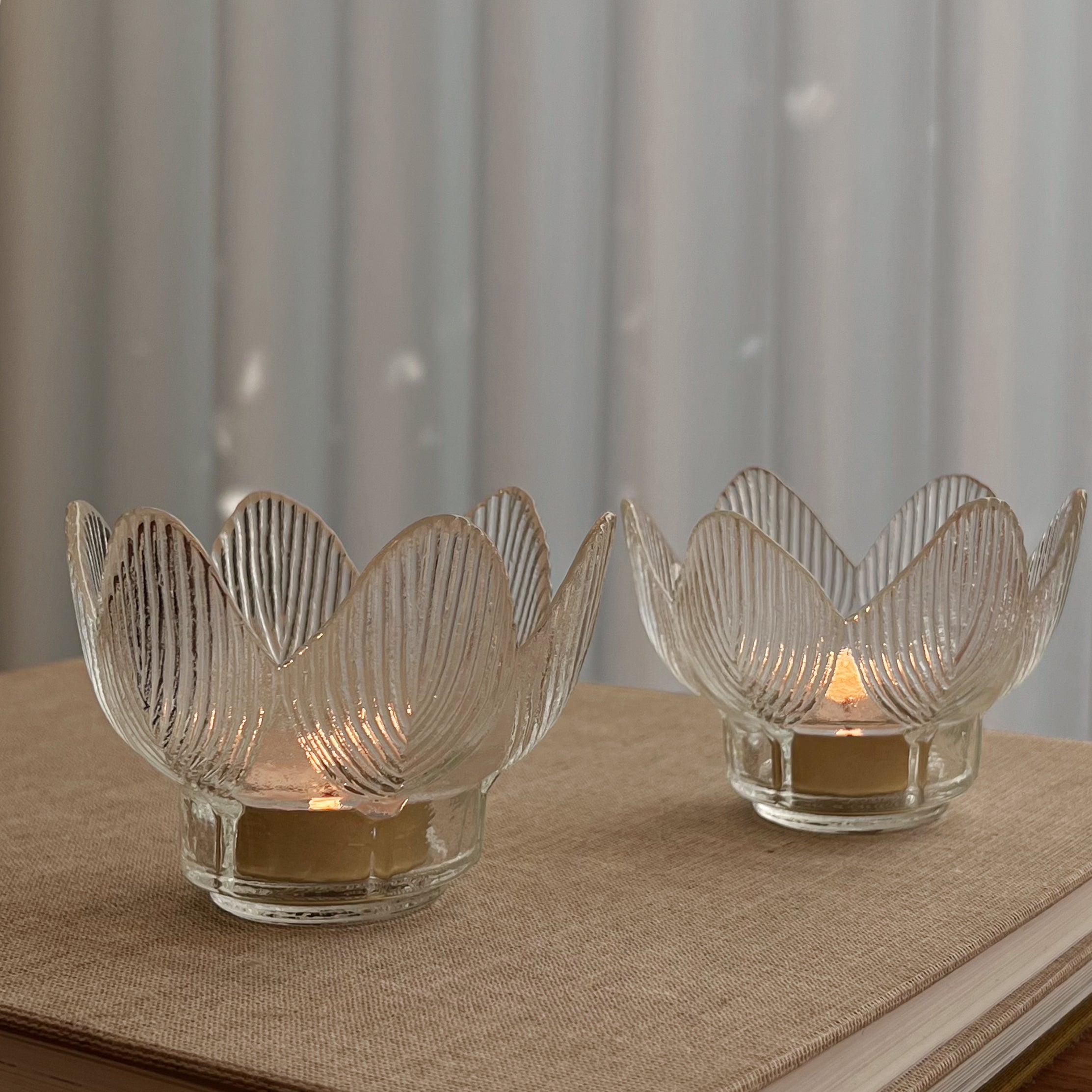 set van 2 glazen lotus waxinelichthouders – transparant – vintage Noii HOME