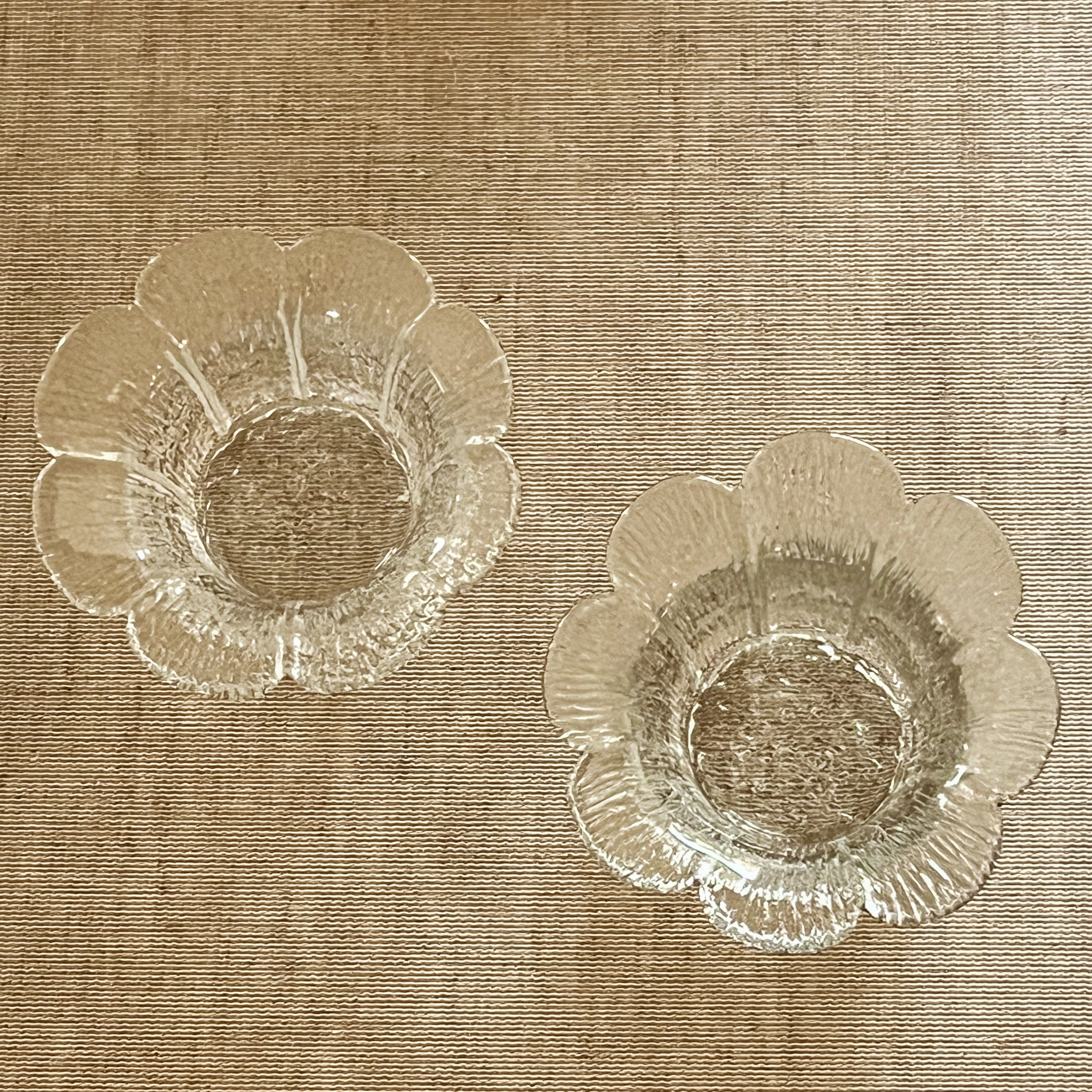 set van 2 glazen waxinelichthouders – terälehti – mäntsälän lasisepät – pre-loved Noii HOME