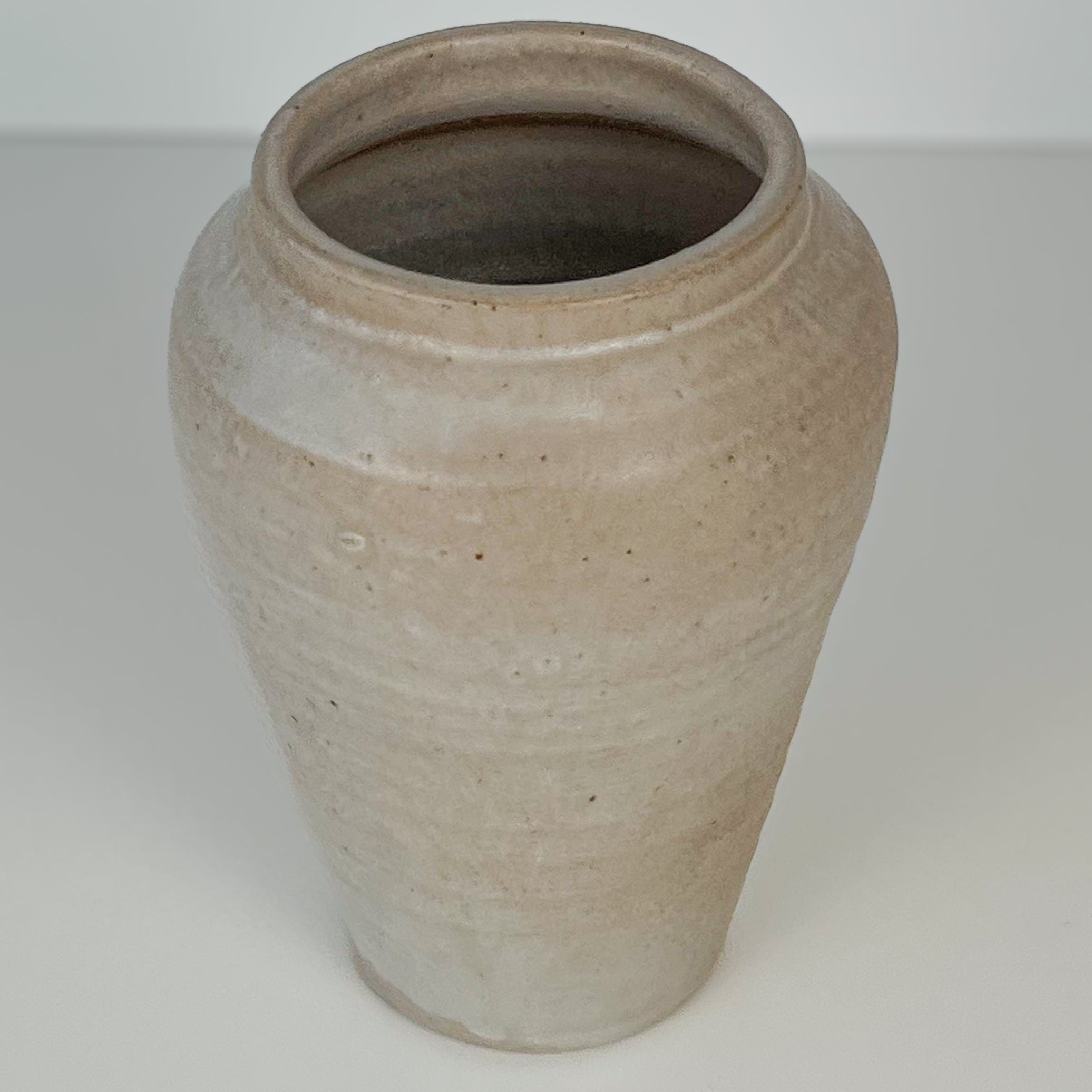 set van 2 keramische vazen – gesigneerd – pre-loved Noii HOME