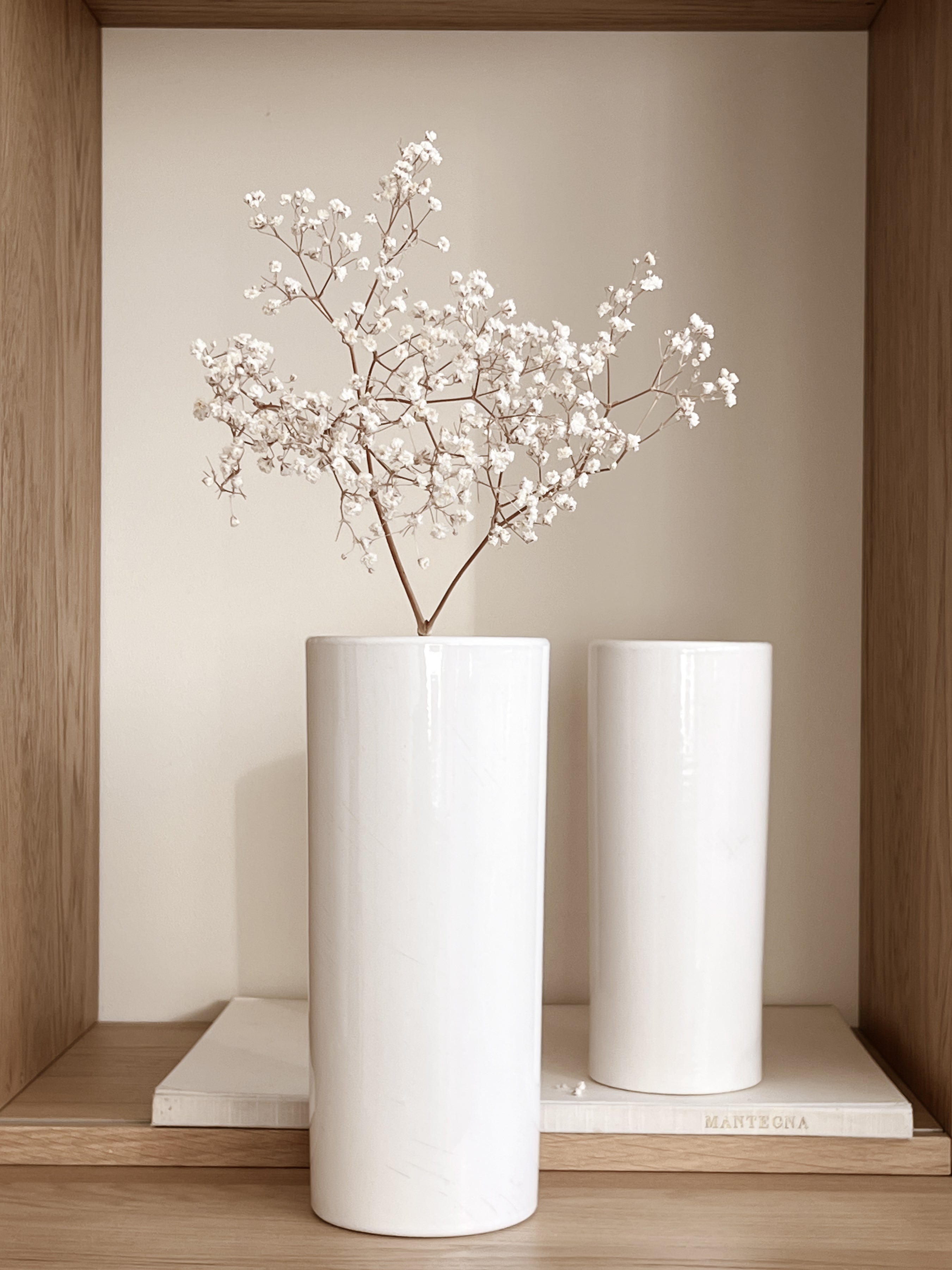 set van twee pre-loved keramische vazen – wit glazuur Noii HOME