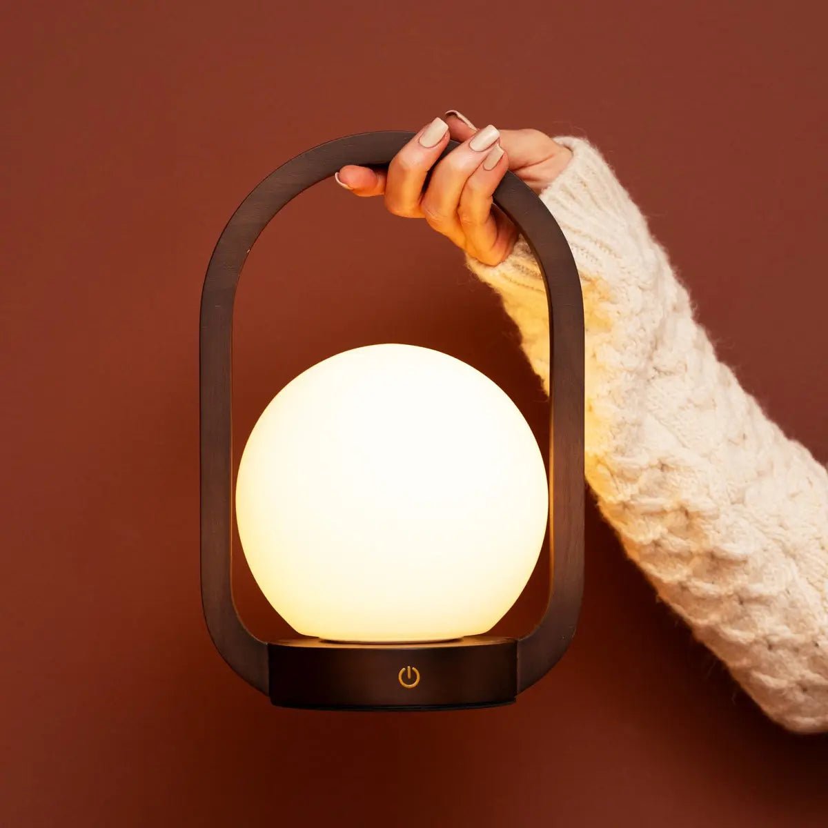 Skye Donkerbruine Houten Snoerloze Lamp | Oplaadbaar en dimbaar ontwerp Tavellio - Amsterdam