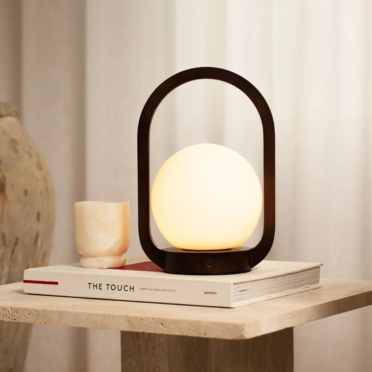 Skye Donkerbruine Houten Snoerloze Lamp | Oplaadbaar en dimbaar ontwerp Tavellio - Amsterdam