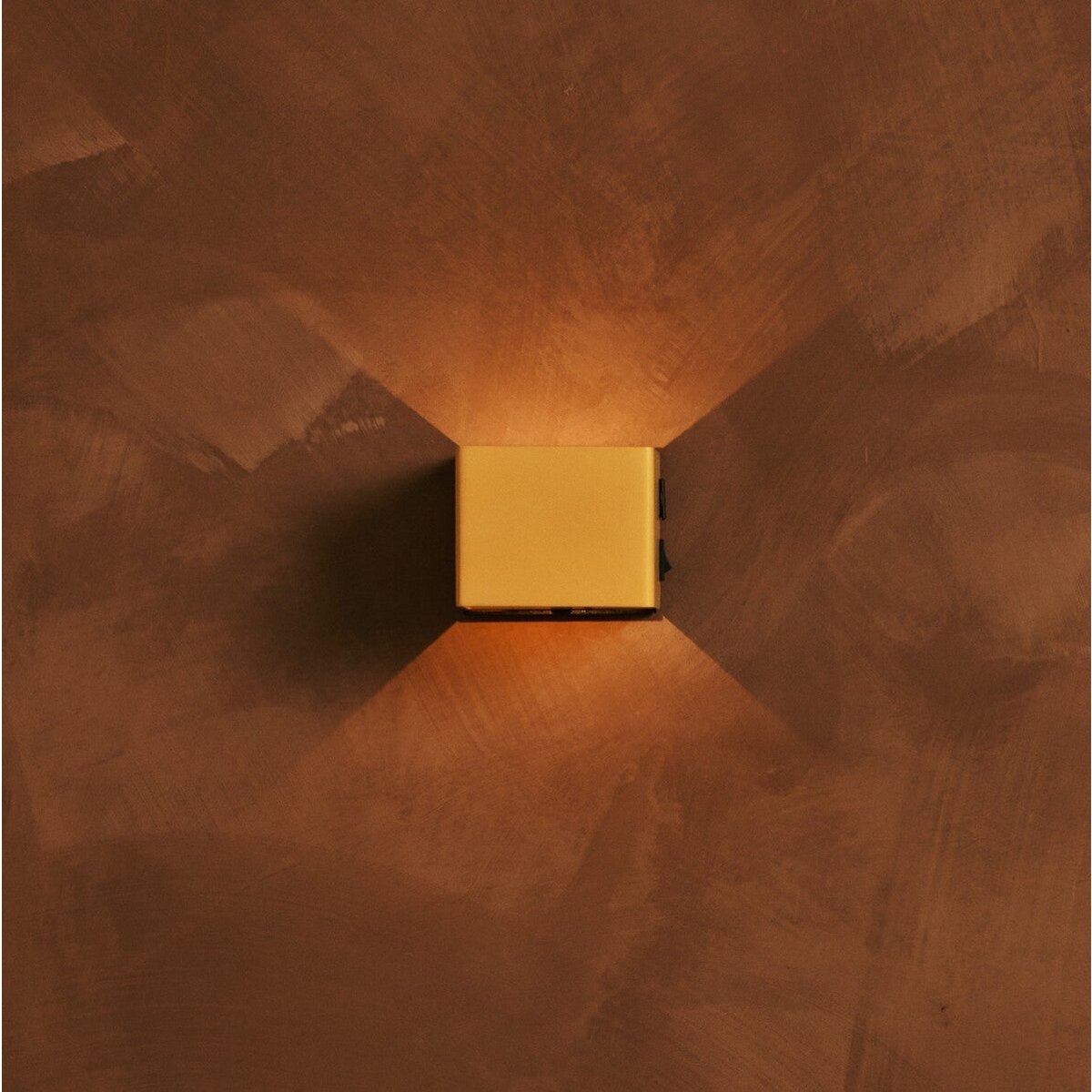 tess okergele oplaadbare wandlamp, tavellio amsterdam Tavellio - Amsterdam