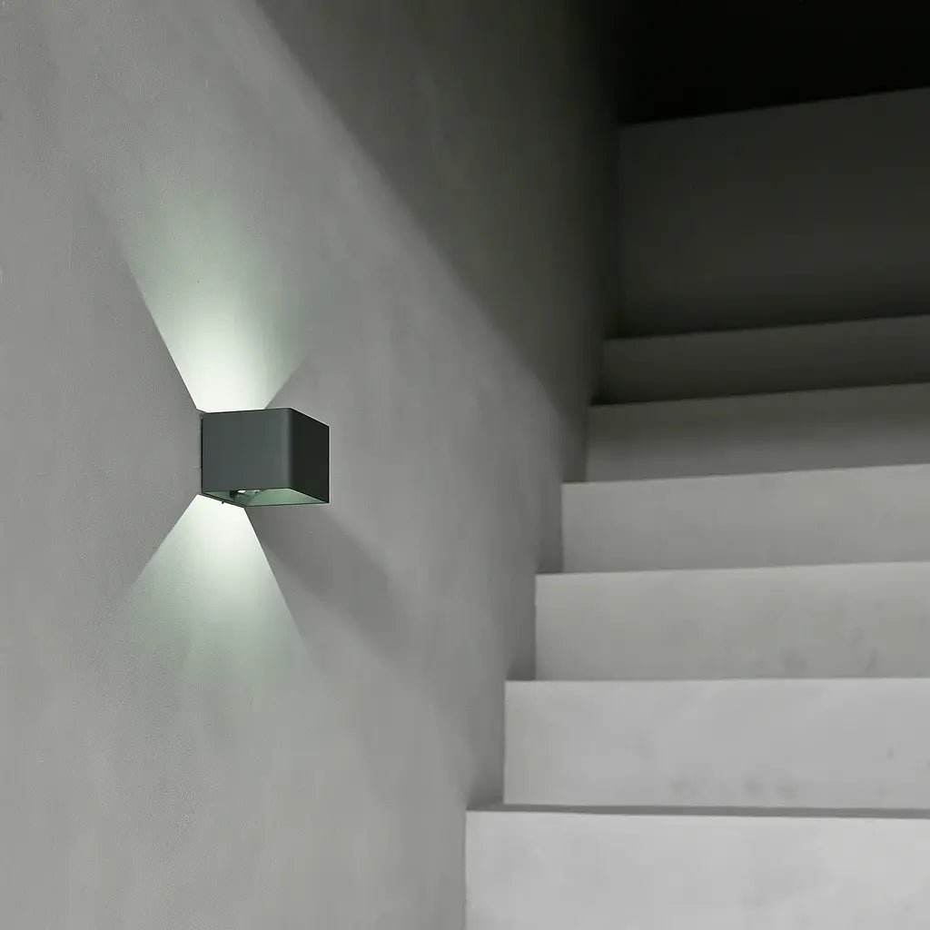 Tess Steengrijs Oplaadbare Wandlamp | Bewegingssensor, 20 lichtmodi Afstandsbediening Tavellio - Amsterdam